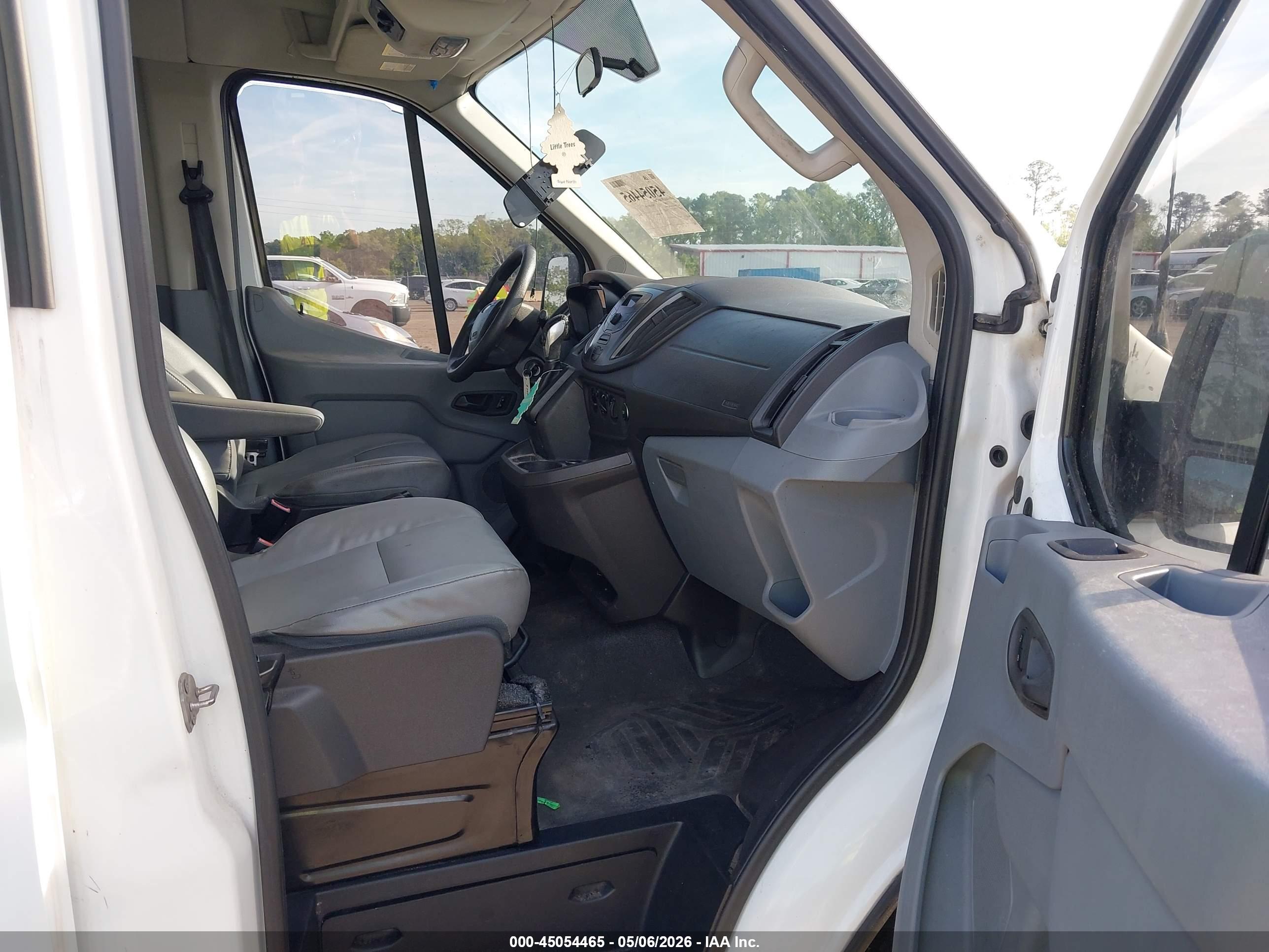 FORD TRANSIT-350 image 5
