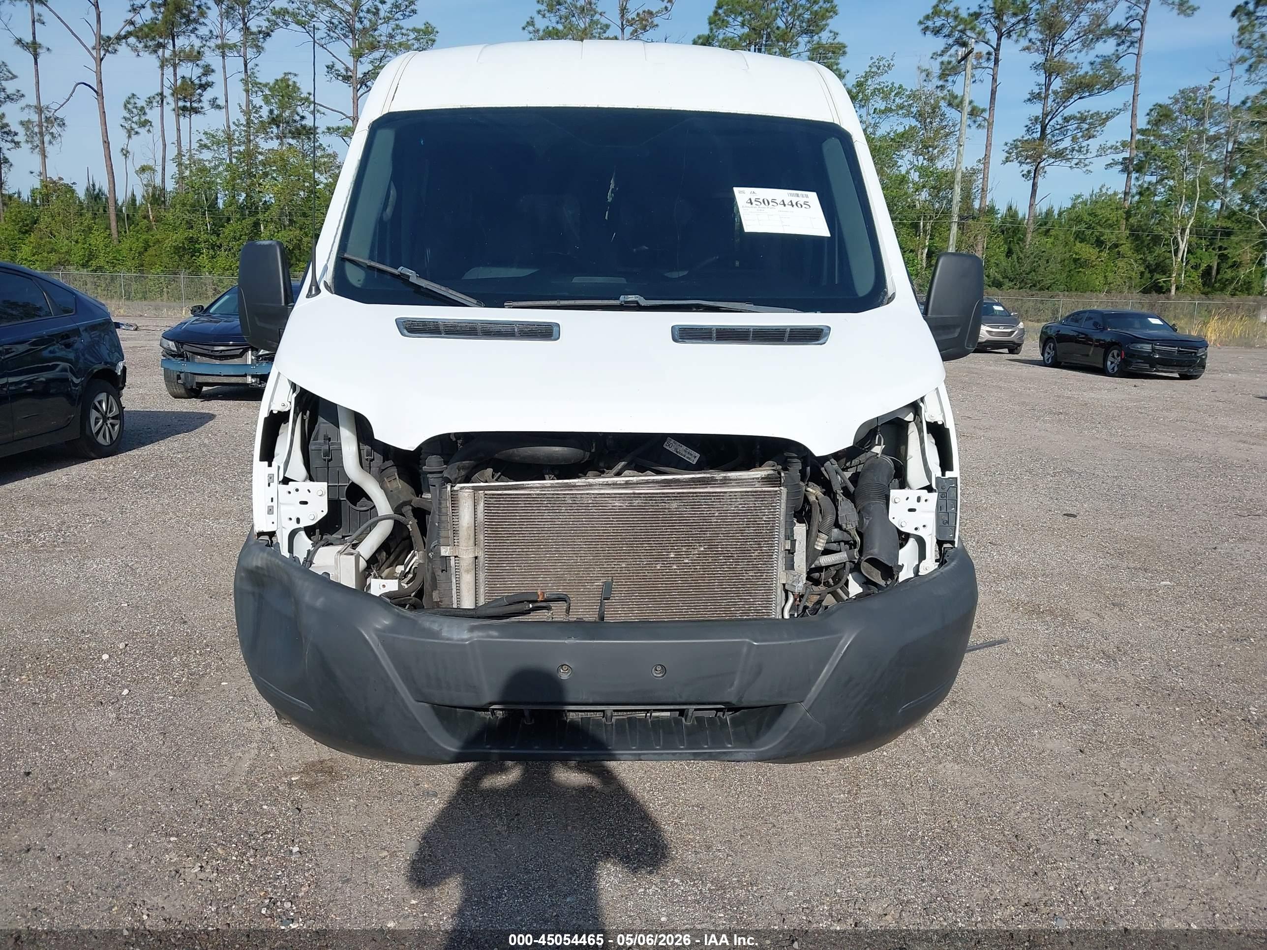 FORD TRANSIT-350 image 6