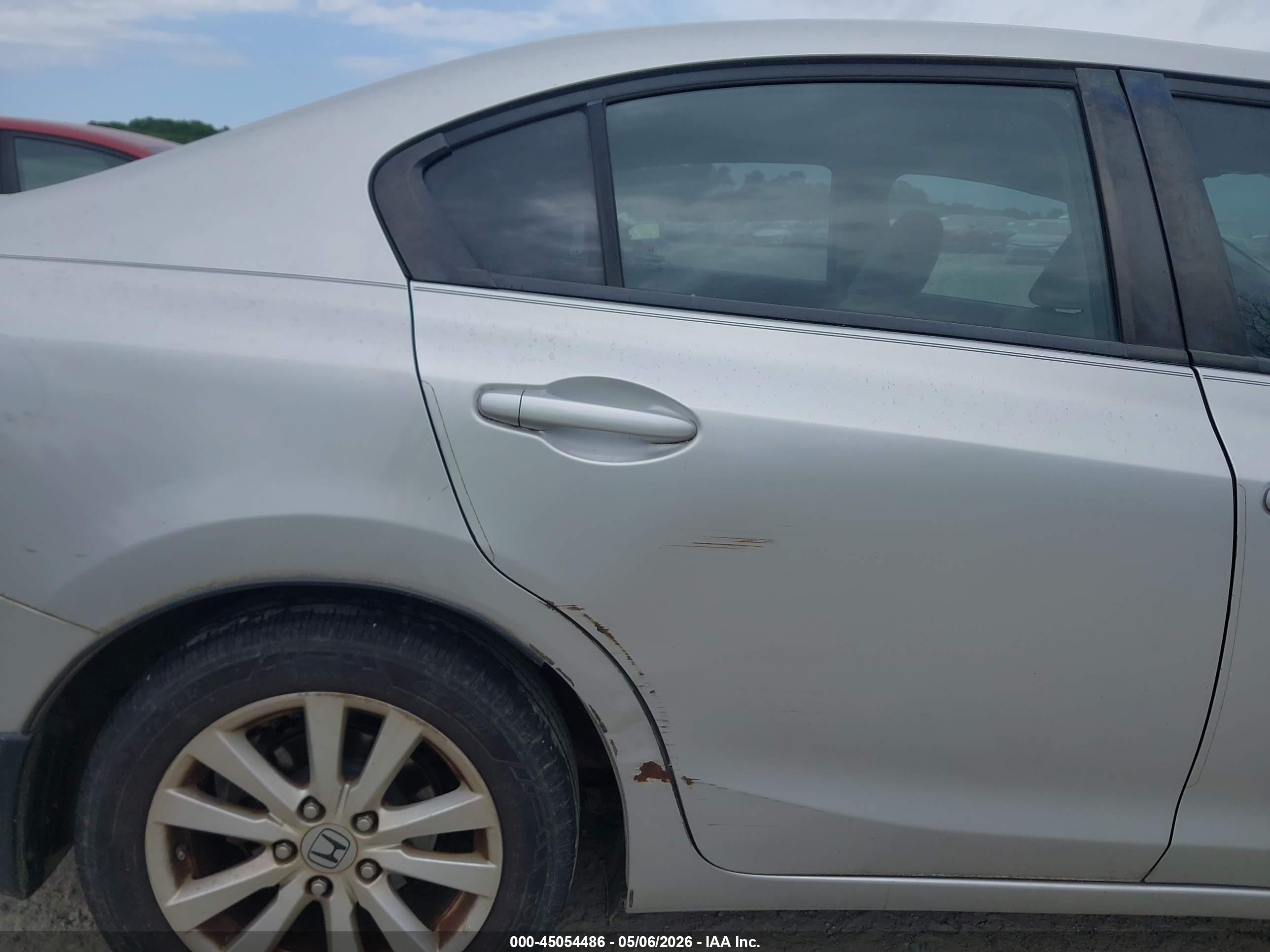 HONDA CIVIC image 6