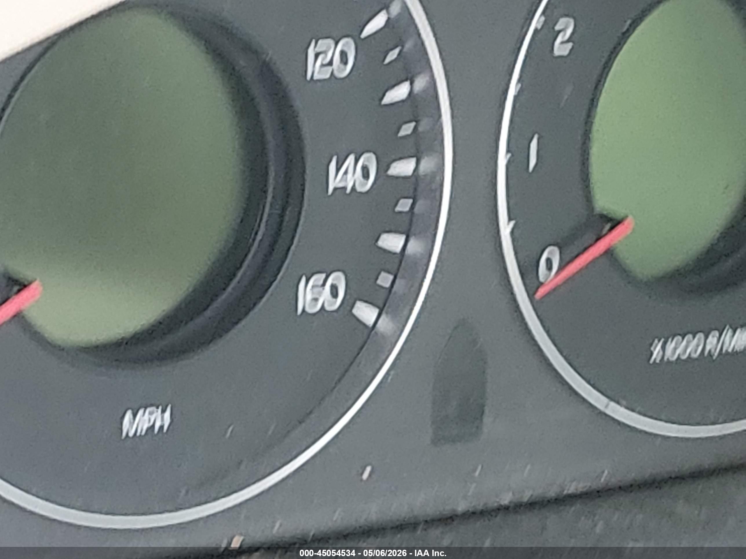 VOLVO S80 image 7