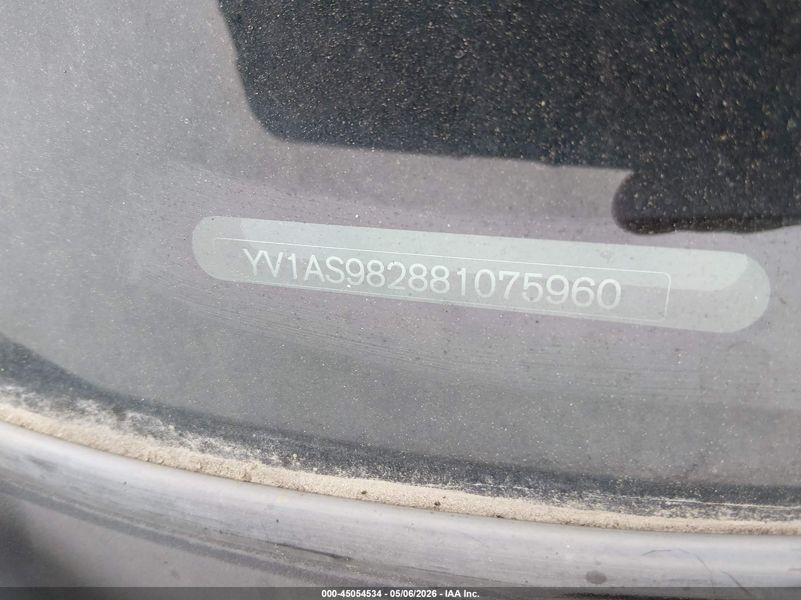 VOLVO S80 image 9