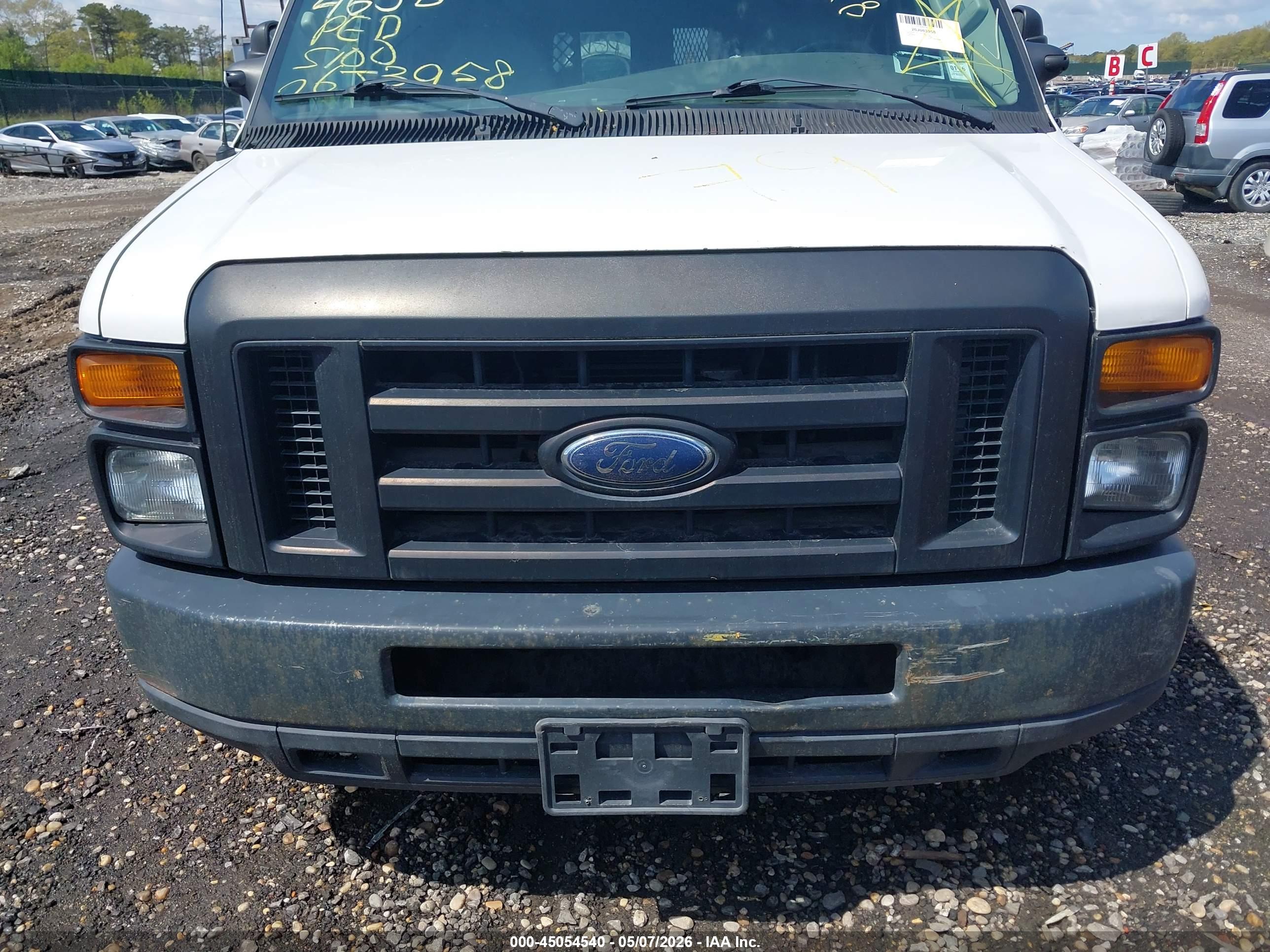FORD E-150 image 6
