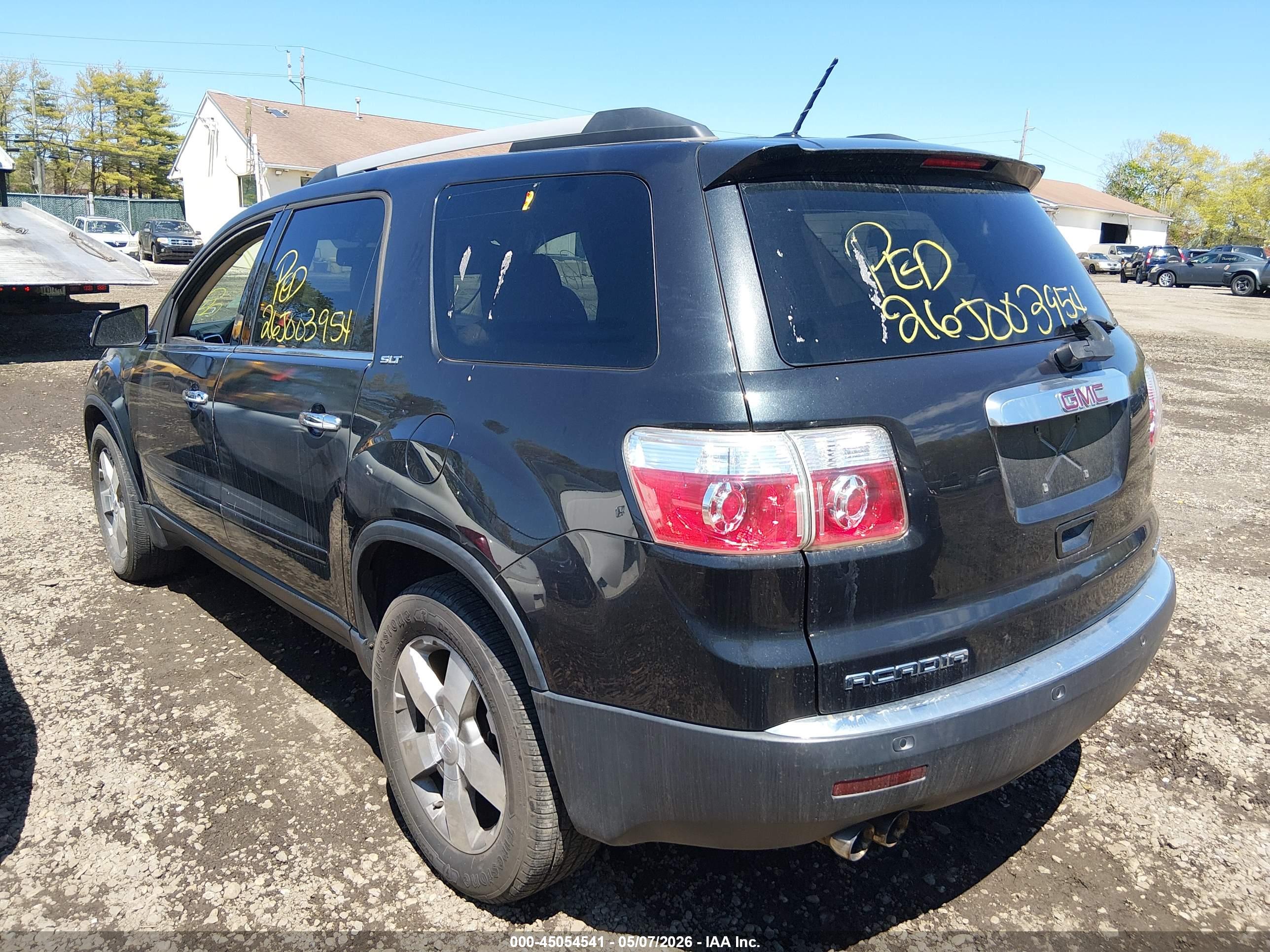 GMC ACADIA image 3
