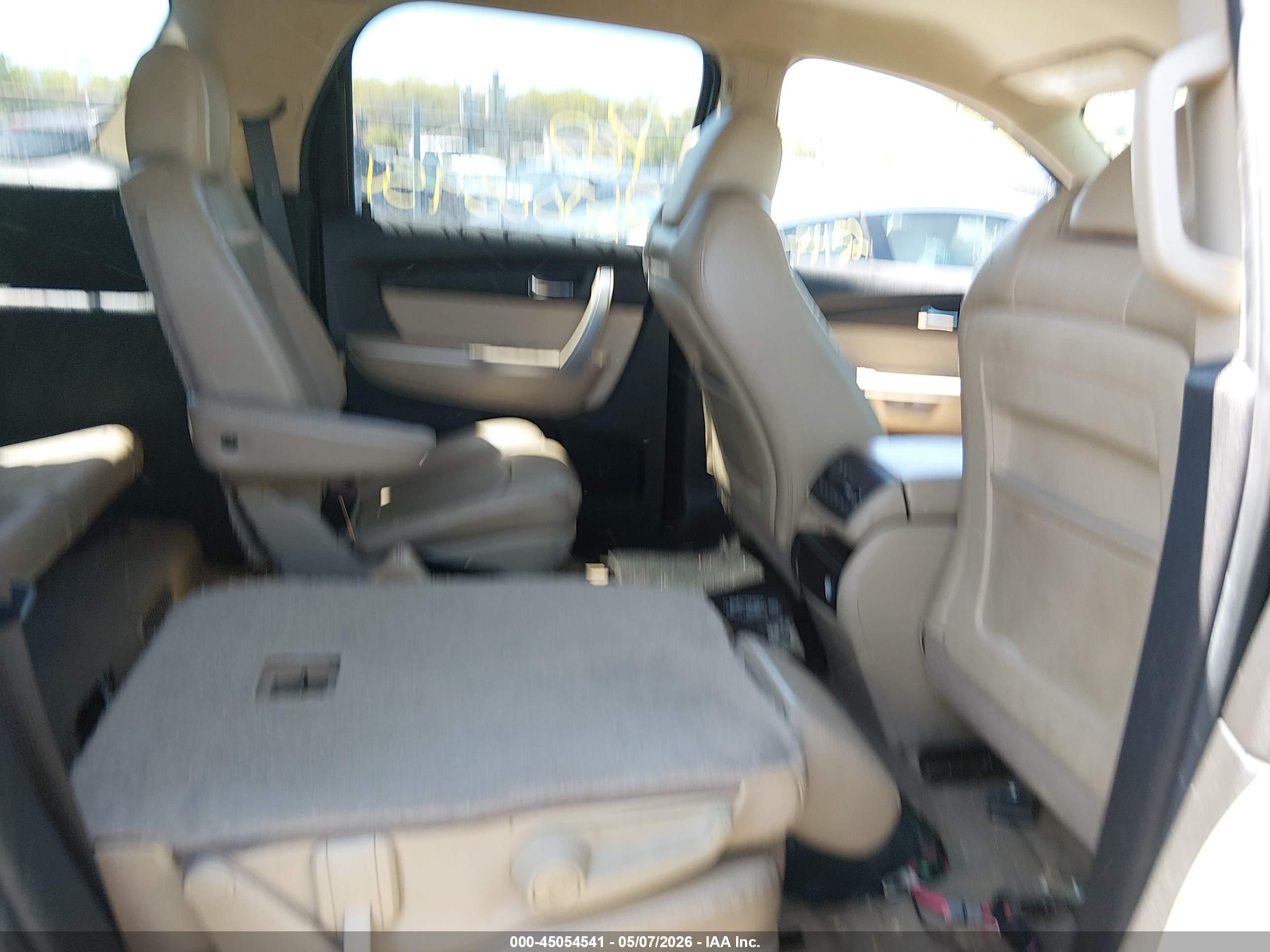 GMC ACADIA image 8