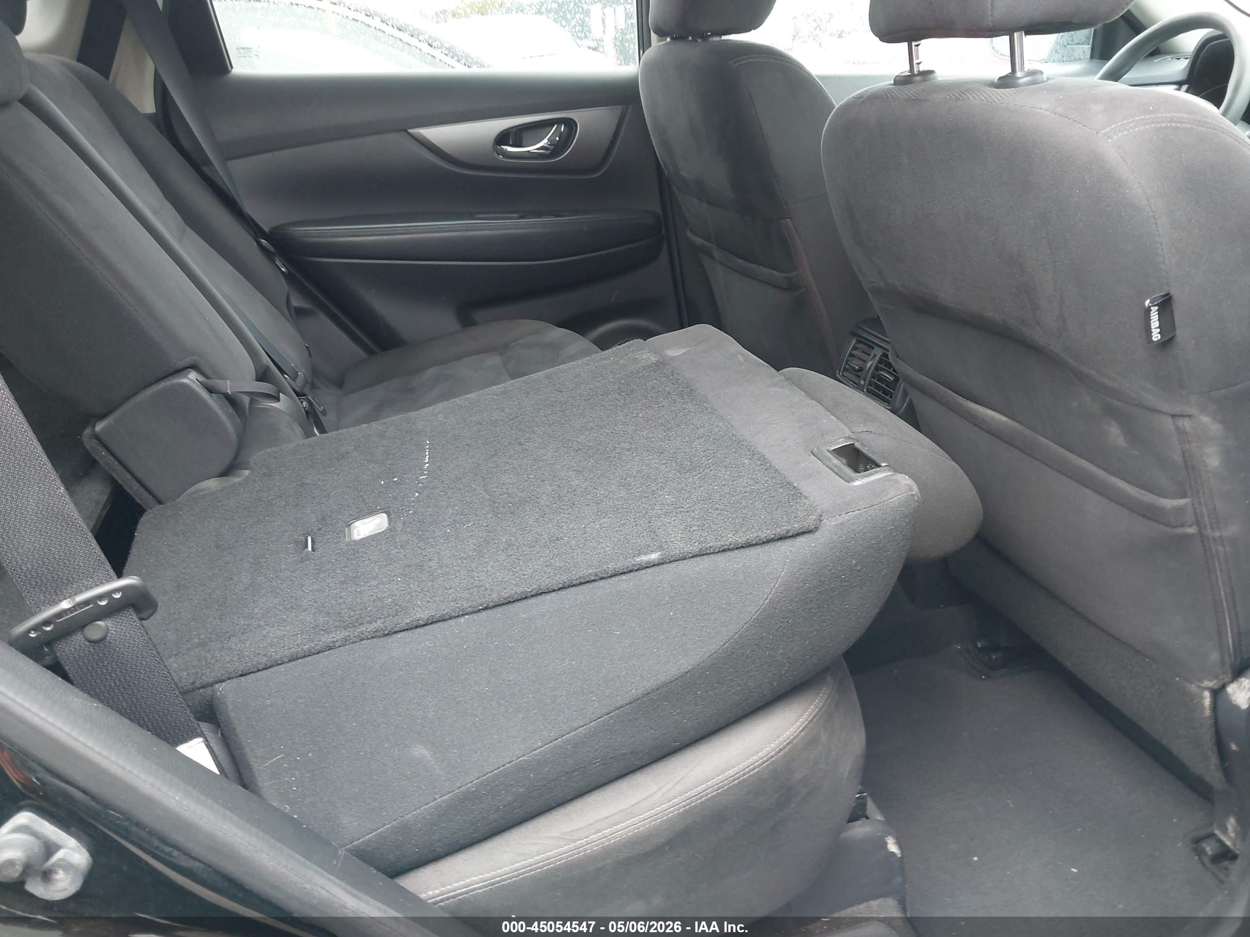 NISSAN ROGUE image 8