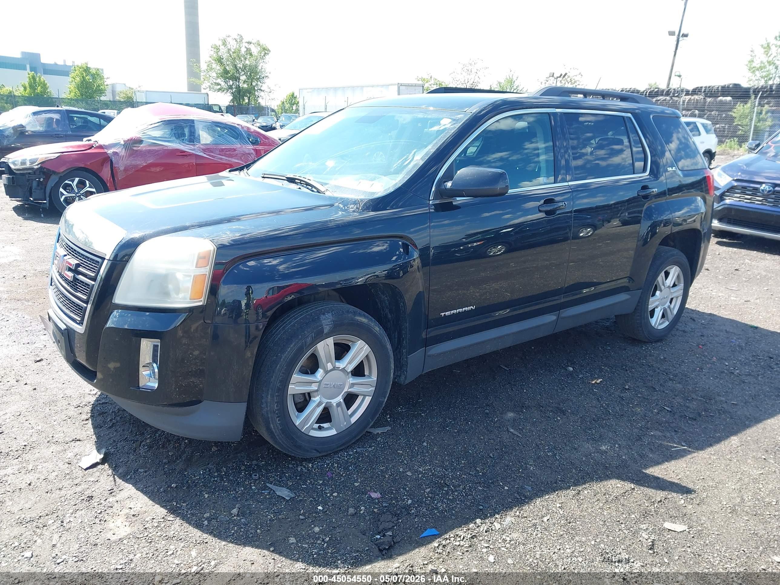 GMC TERRAIN image 2