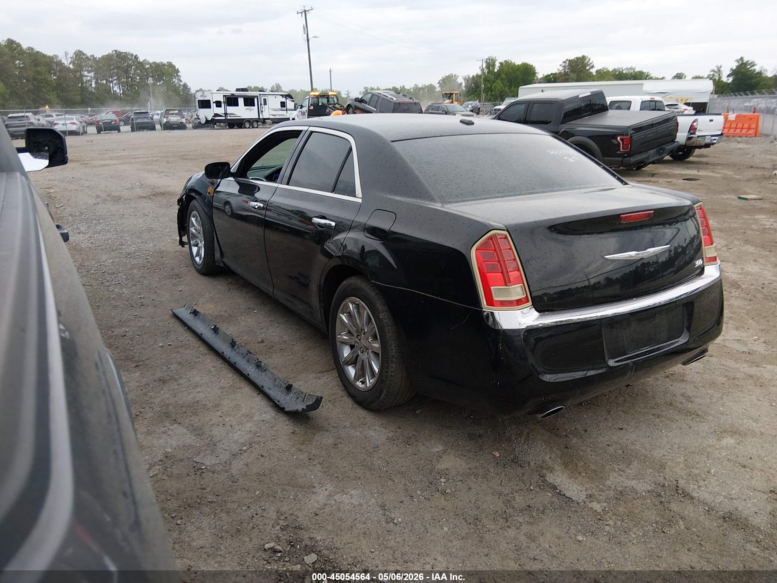 CHRYSLER 300 image 3