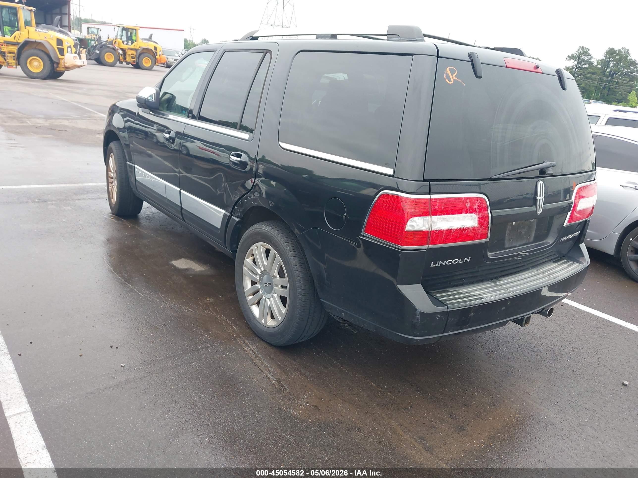 LINCOLN NAVIGATOR image 3