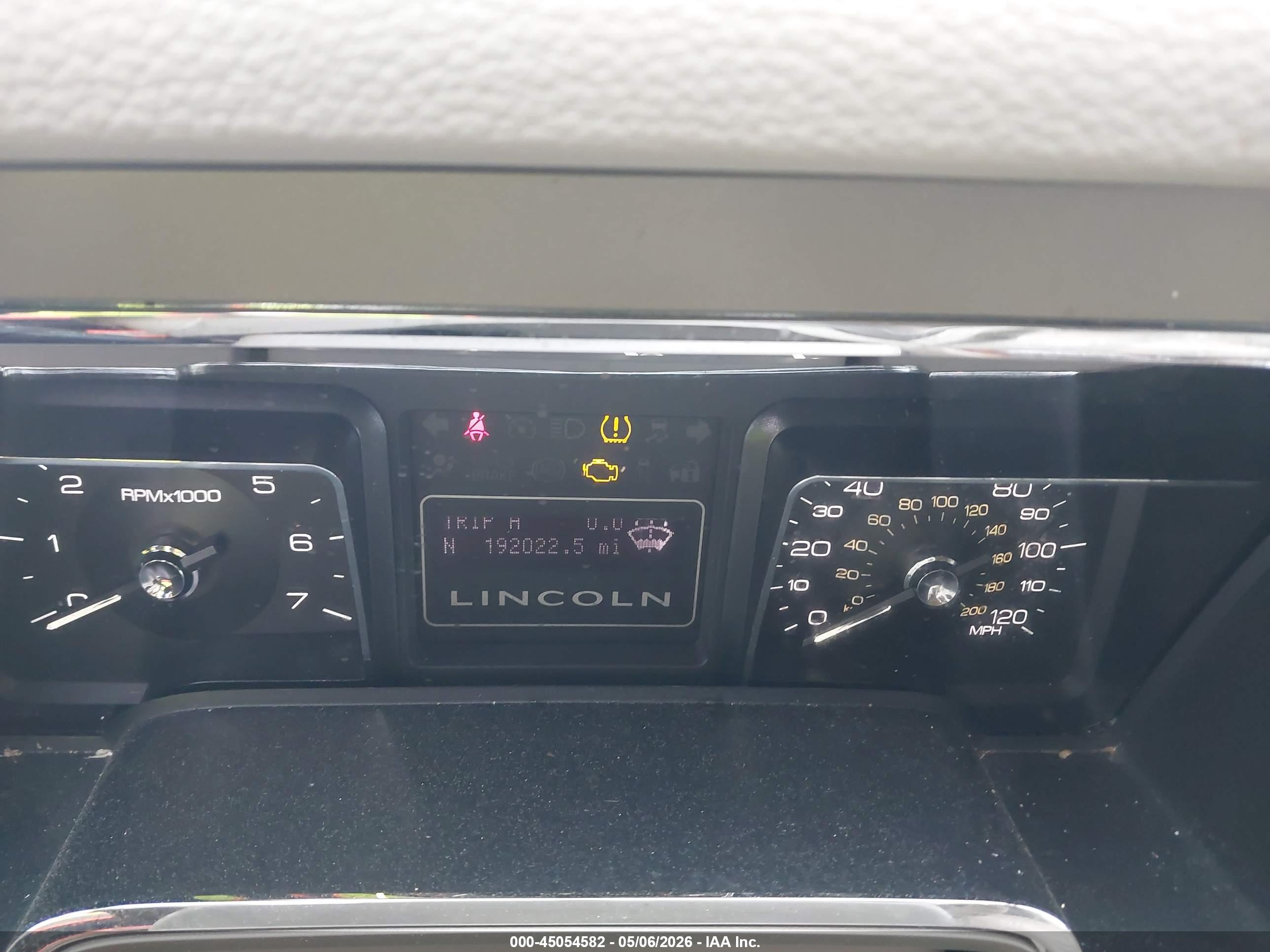 LINCOLN NAVIGATOR image 7
