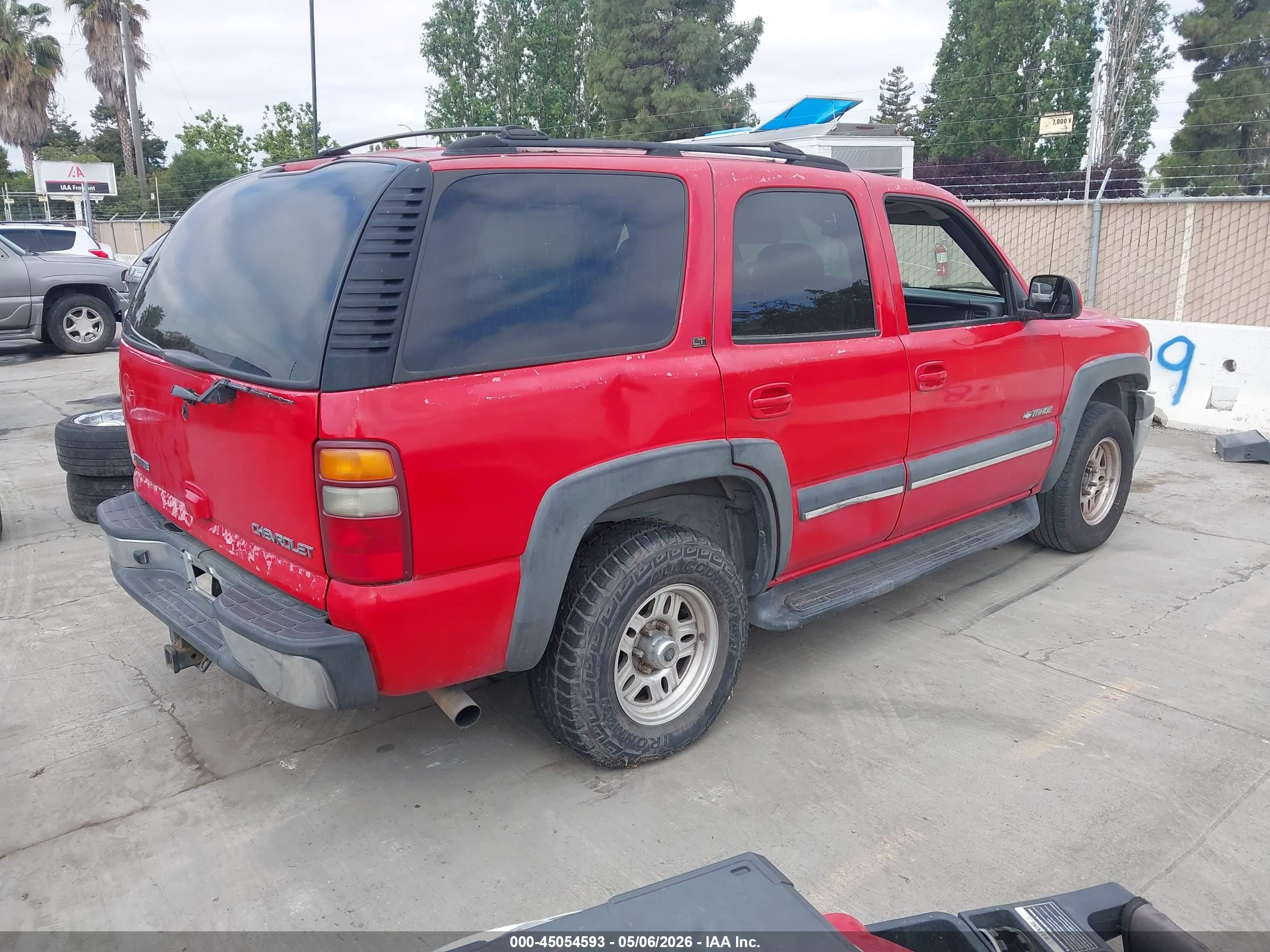 CHEVROLET TAHOE image 4