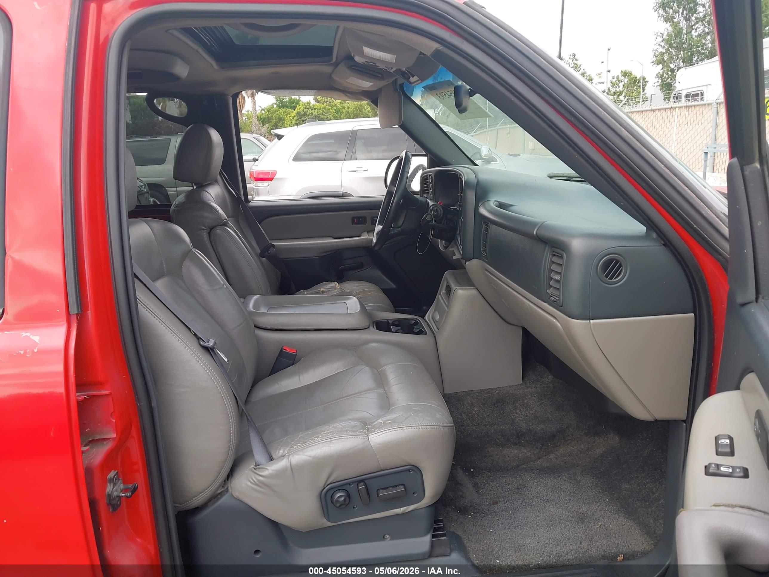 CHEVROLET TAHOE image 5