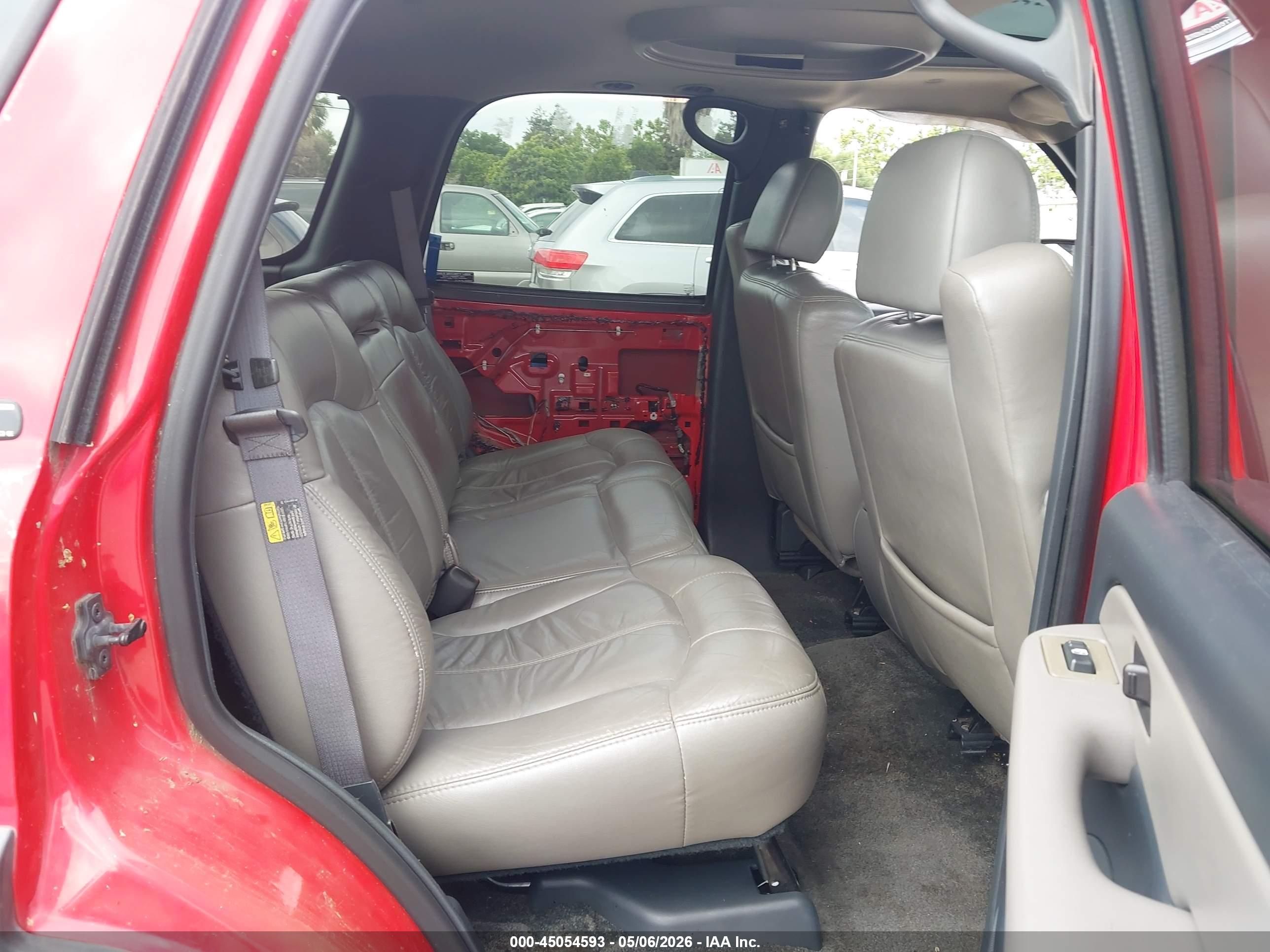 CHEVROLET TAHOE image 8