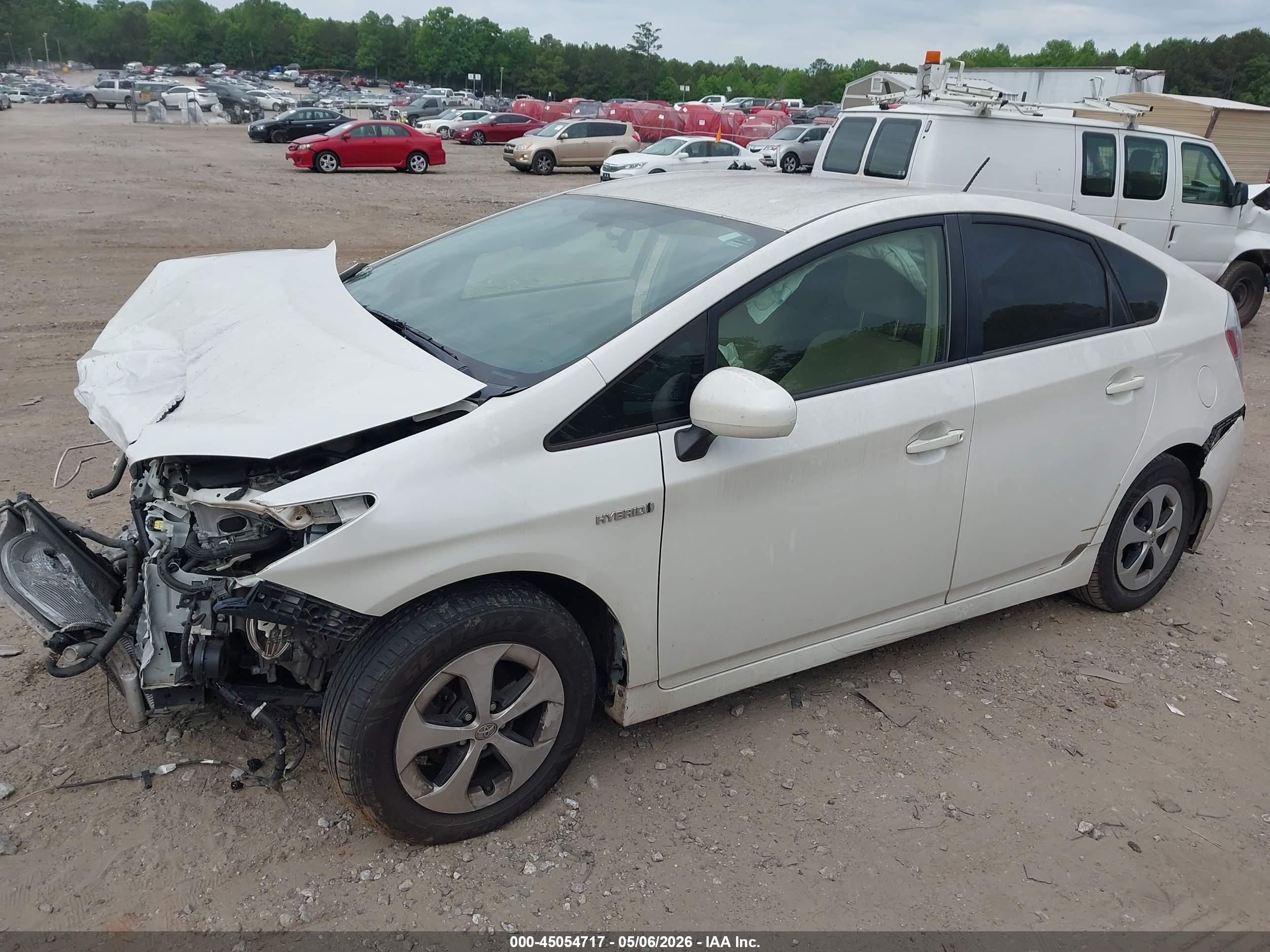 TOYOTA PRIUS image 6