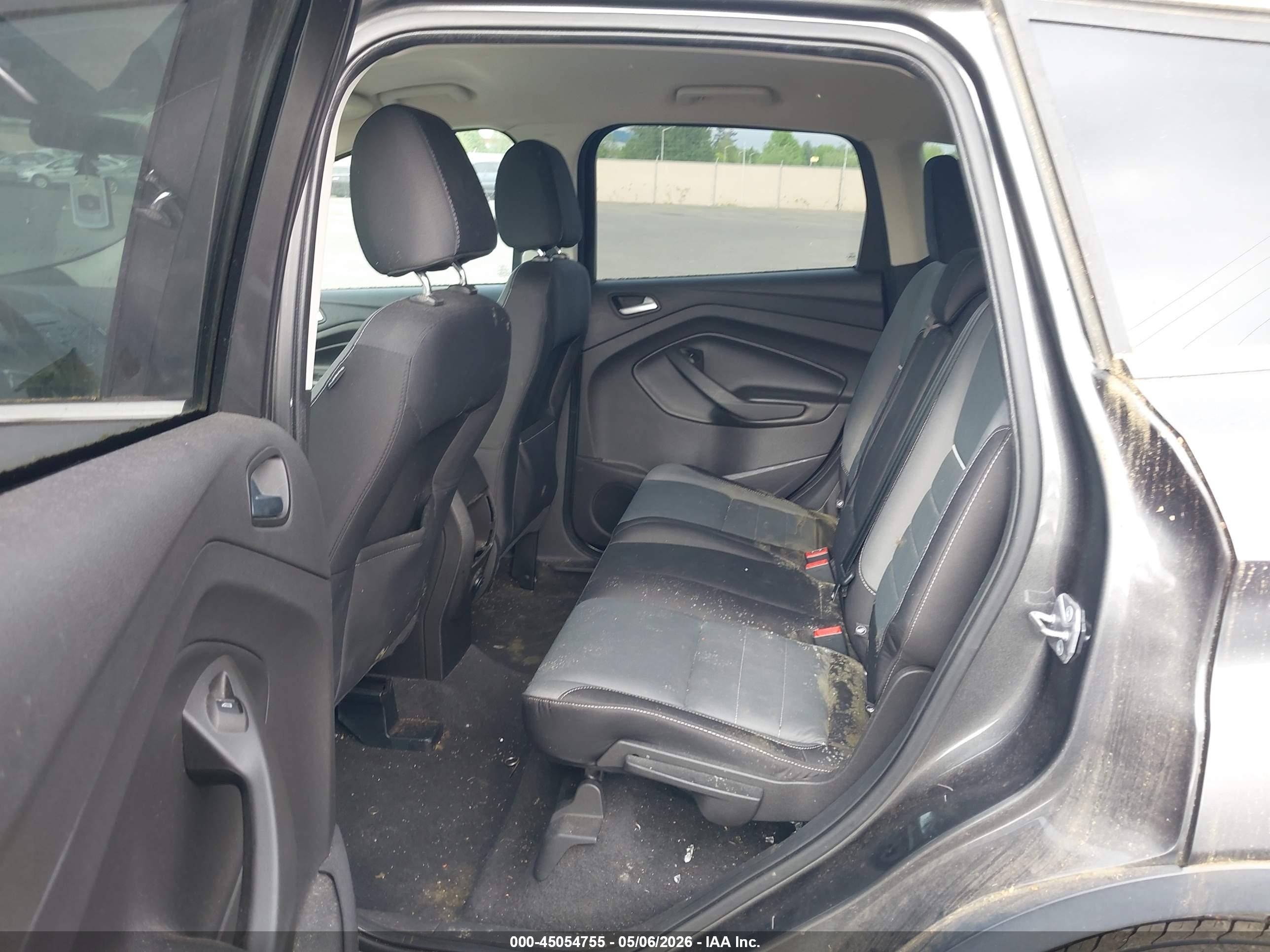 FORD ESCAPE image 8