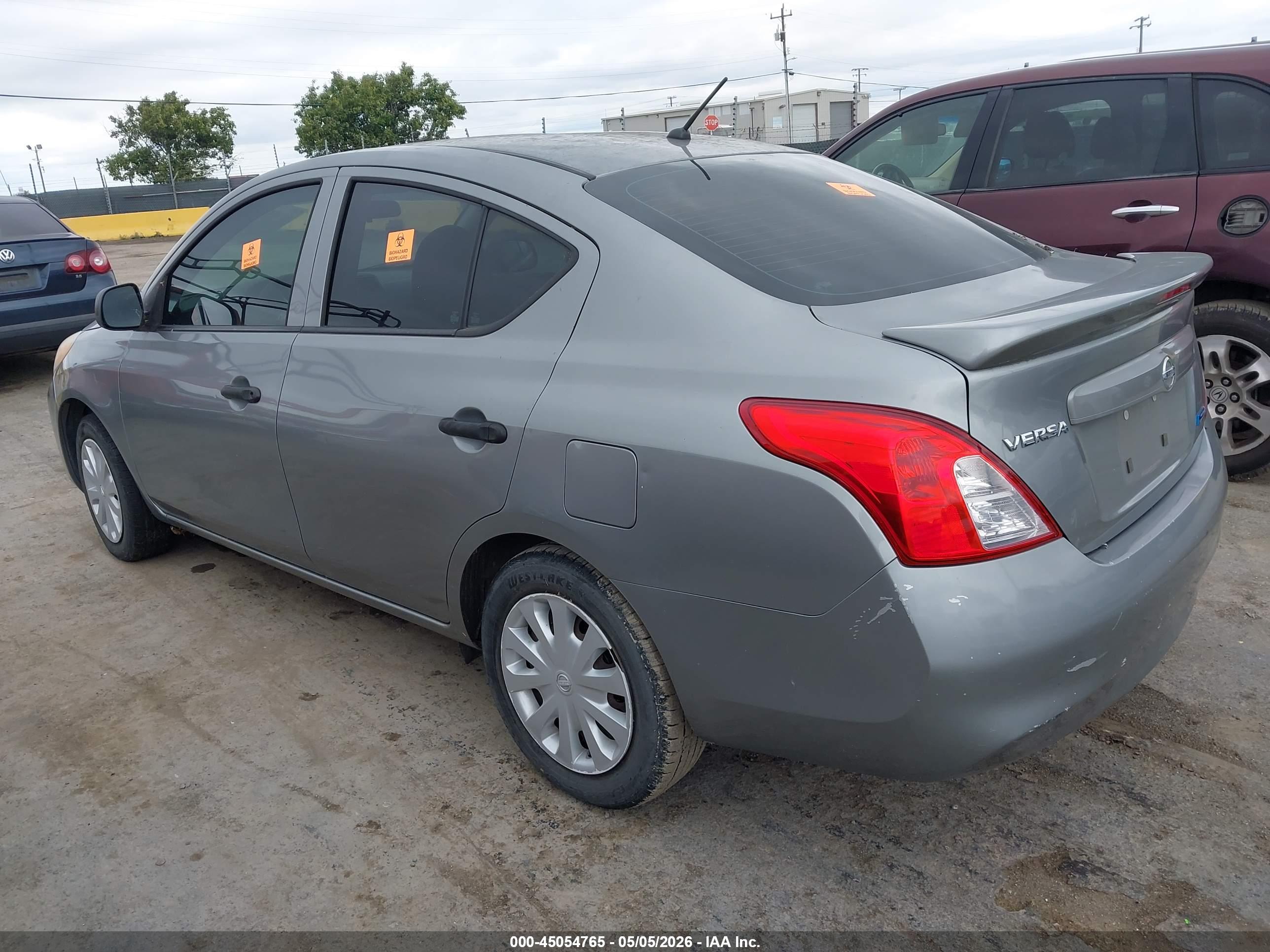 NISSAN VERSA image 3