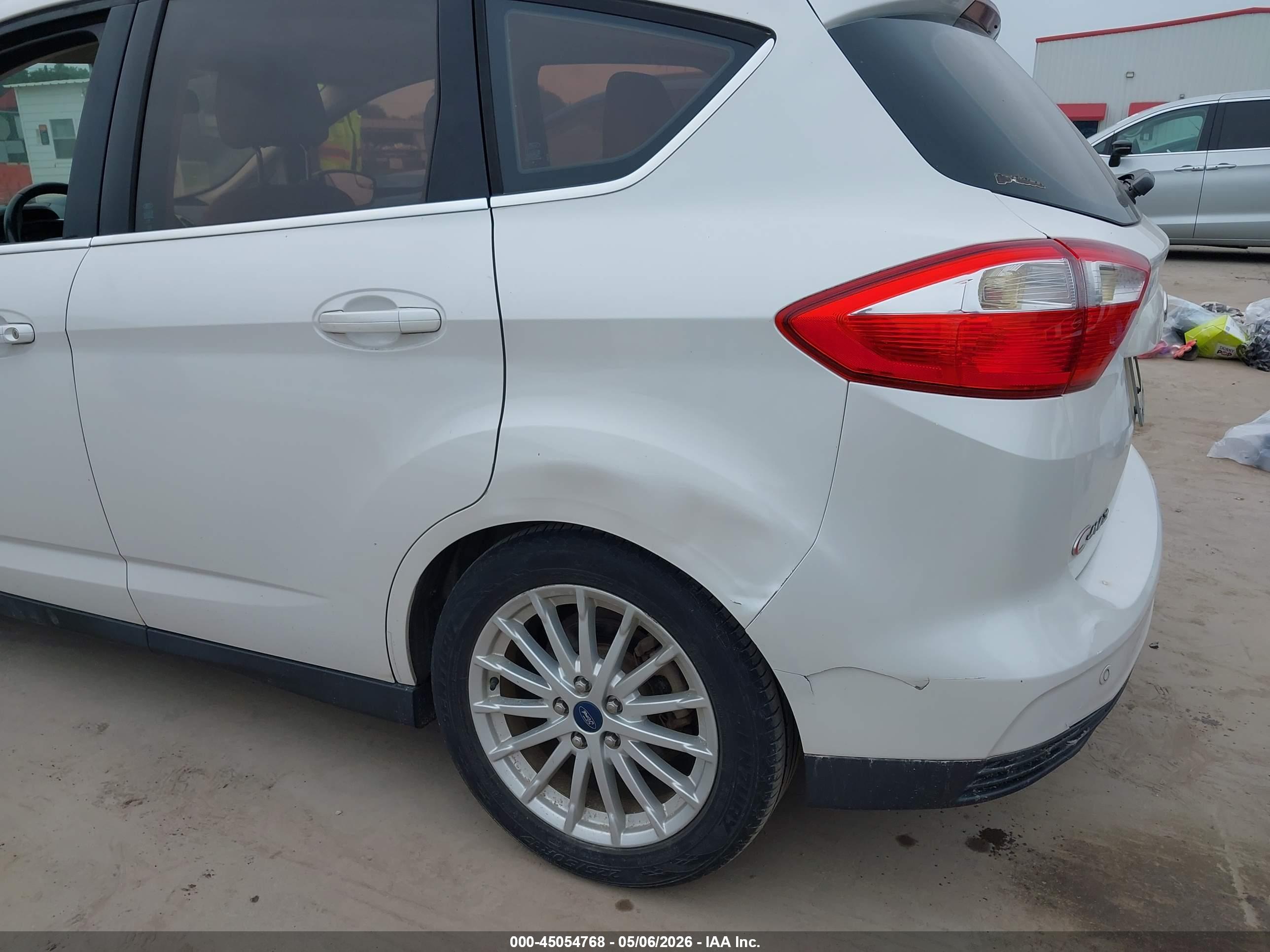 FORD C-MAX image 6