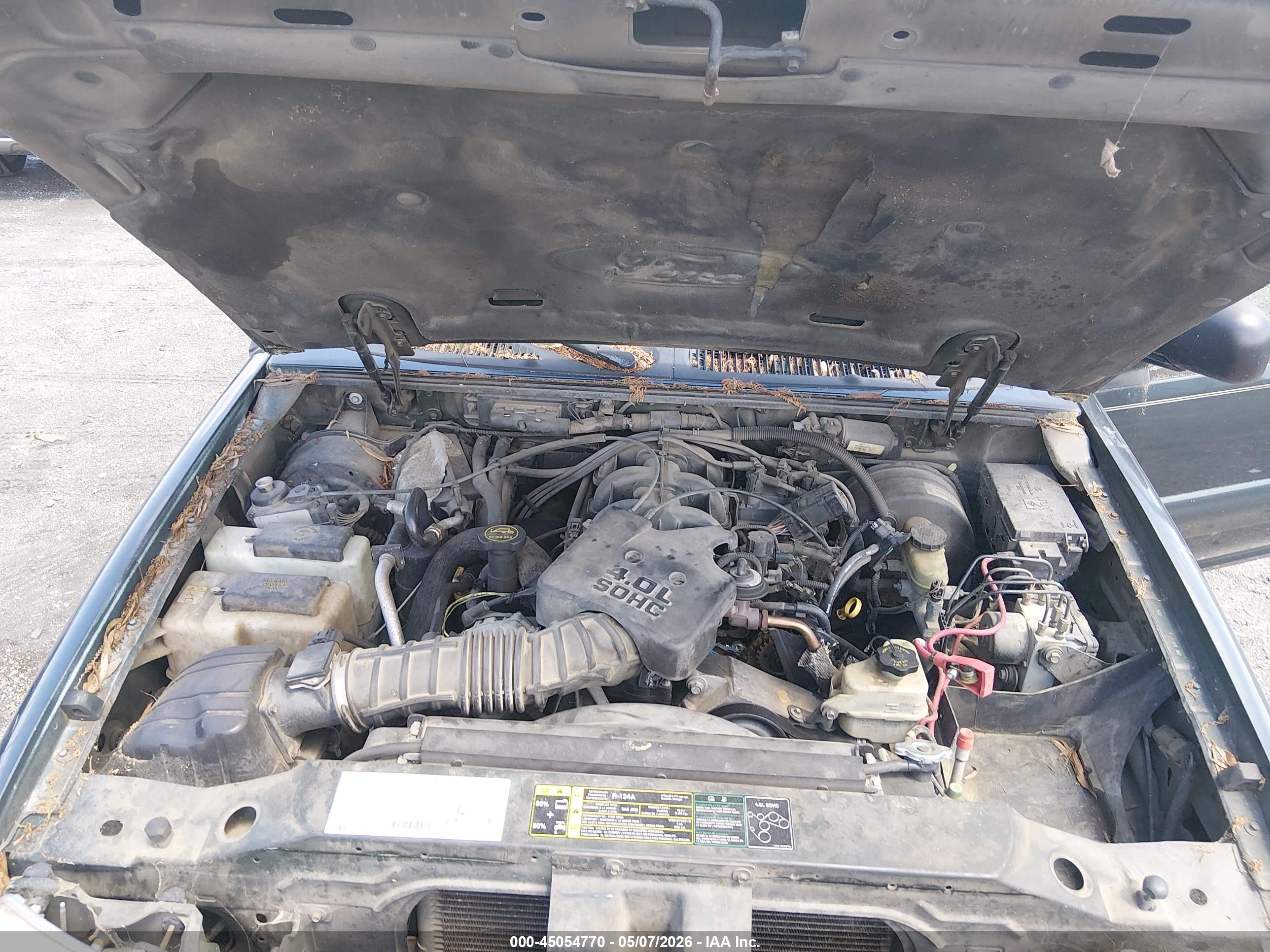 FORD EXPLORER image 10
