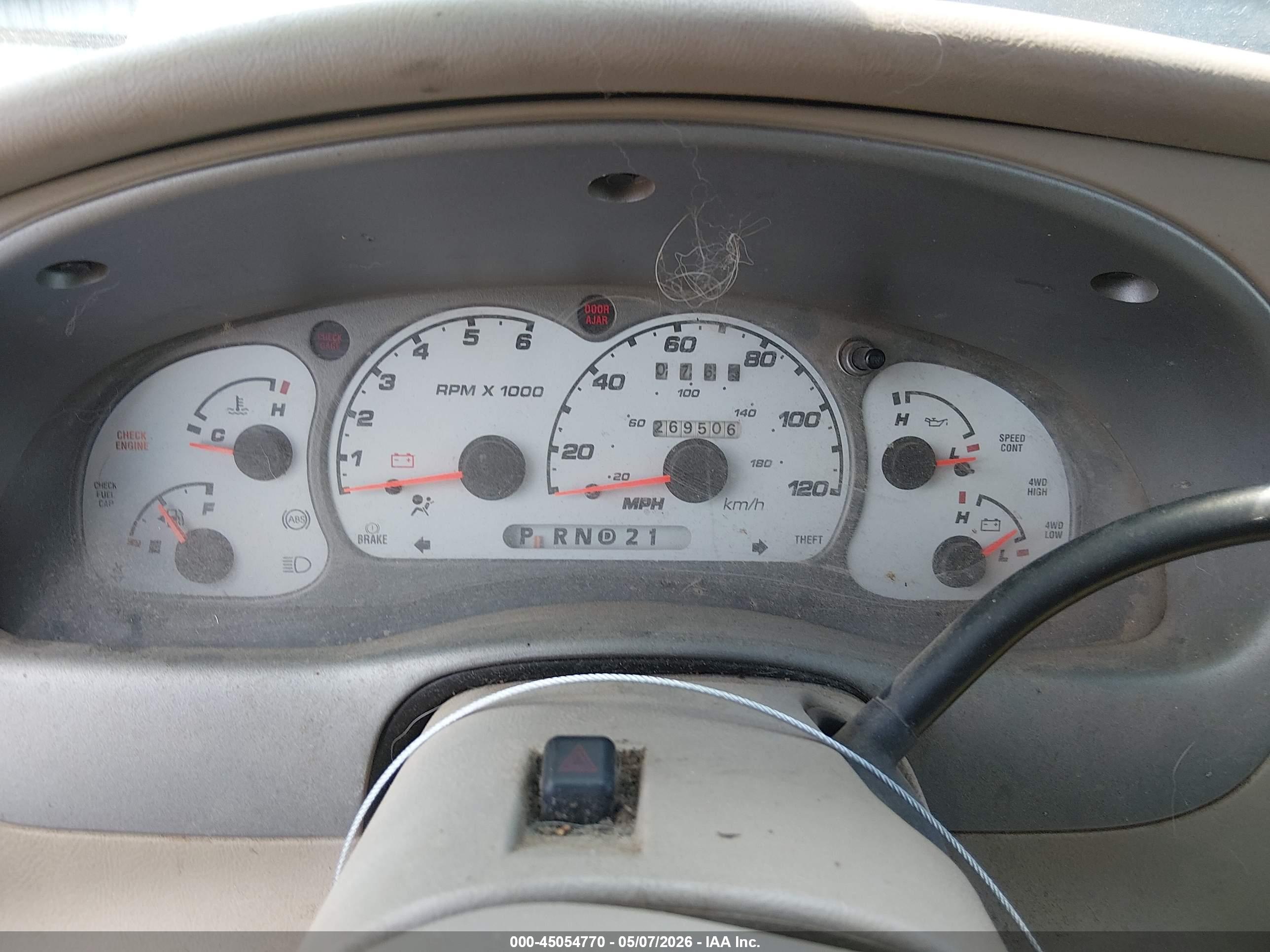 FORD EXPLORER image 7