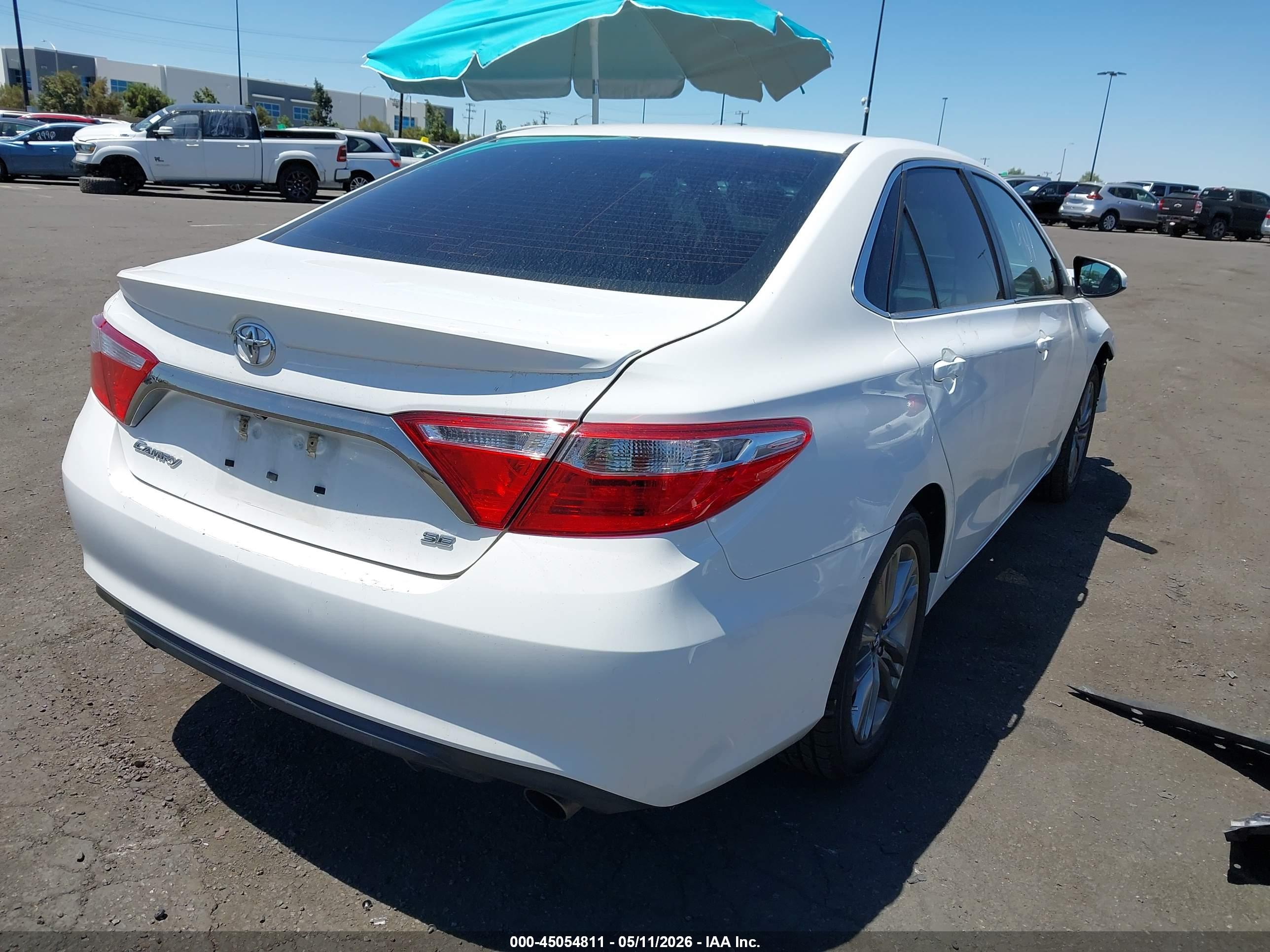 TOYOTA CAMRY image 4