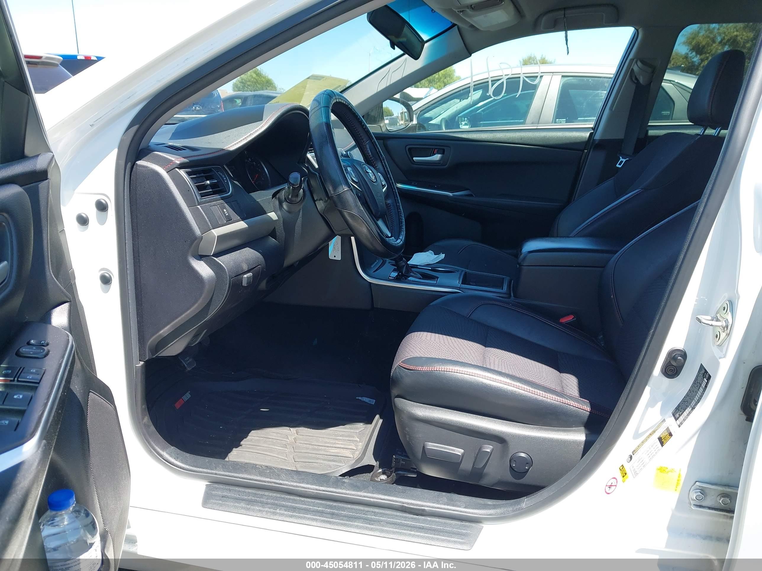 TOYOTA CAMRY image 5