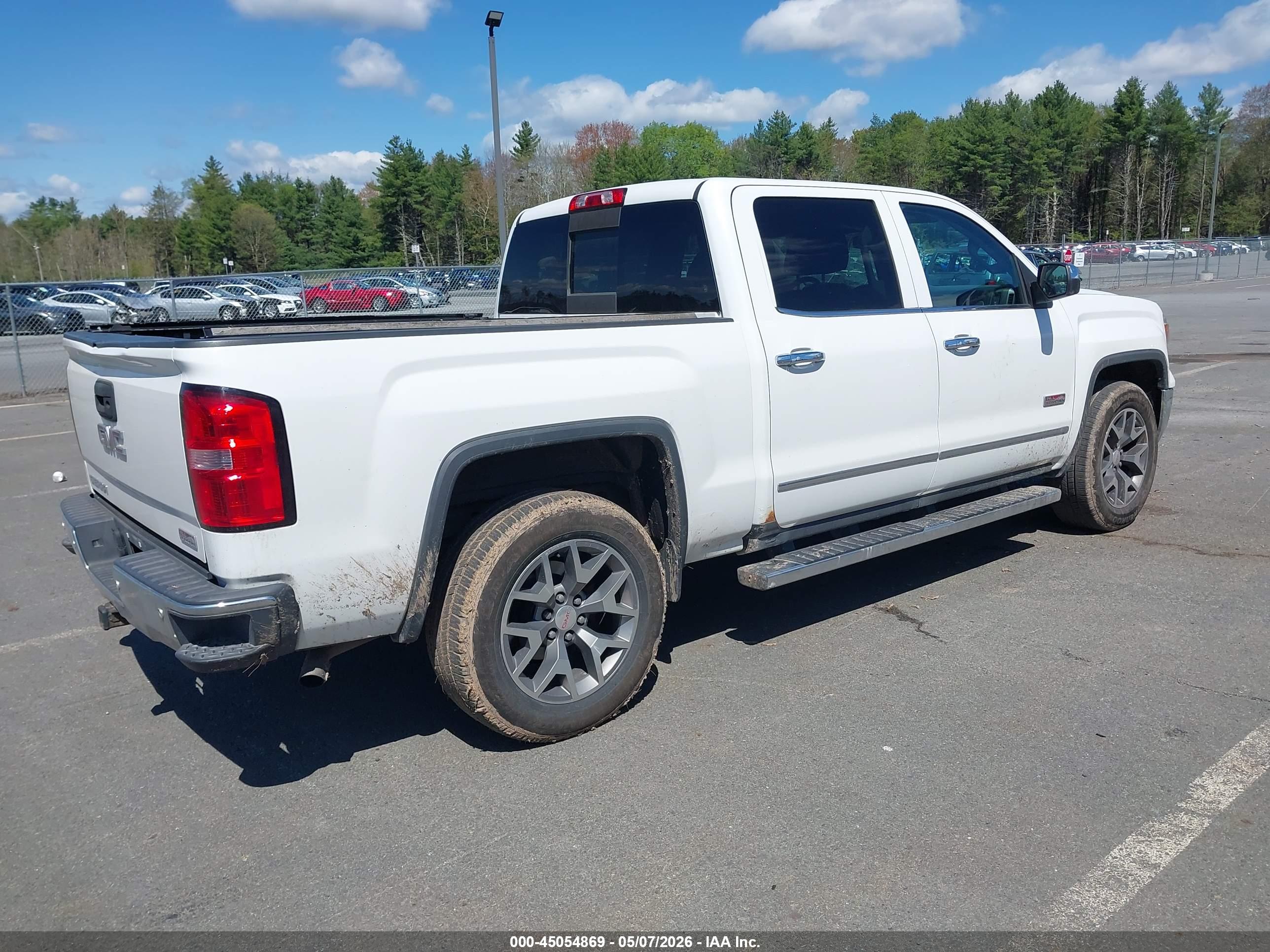 GMC SIERRA image 4