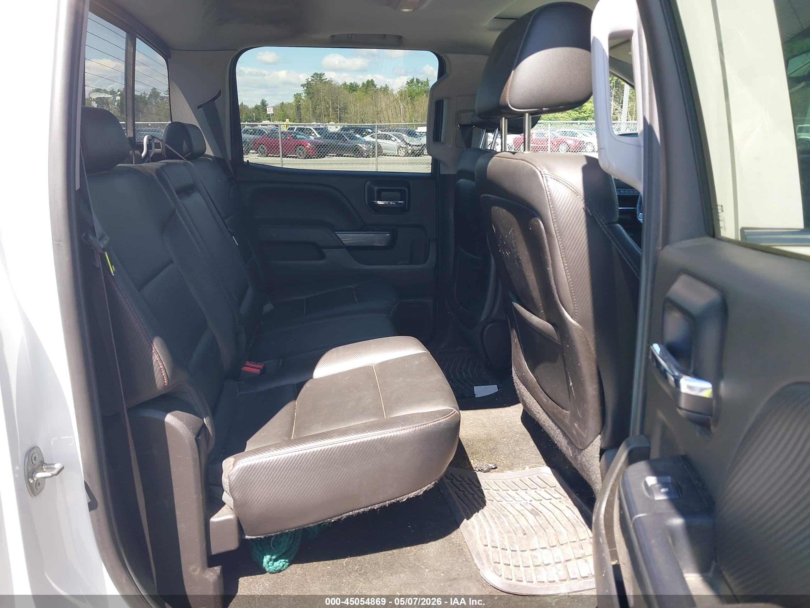 GMC SIERRA image 8