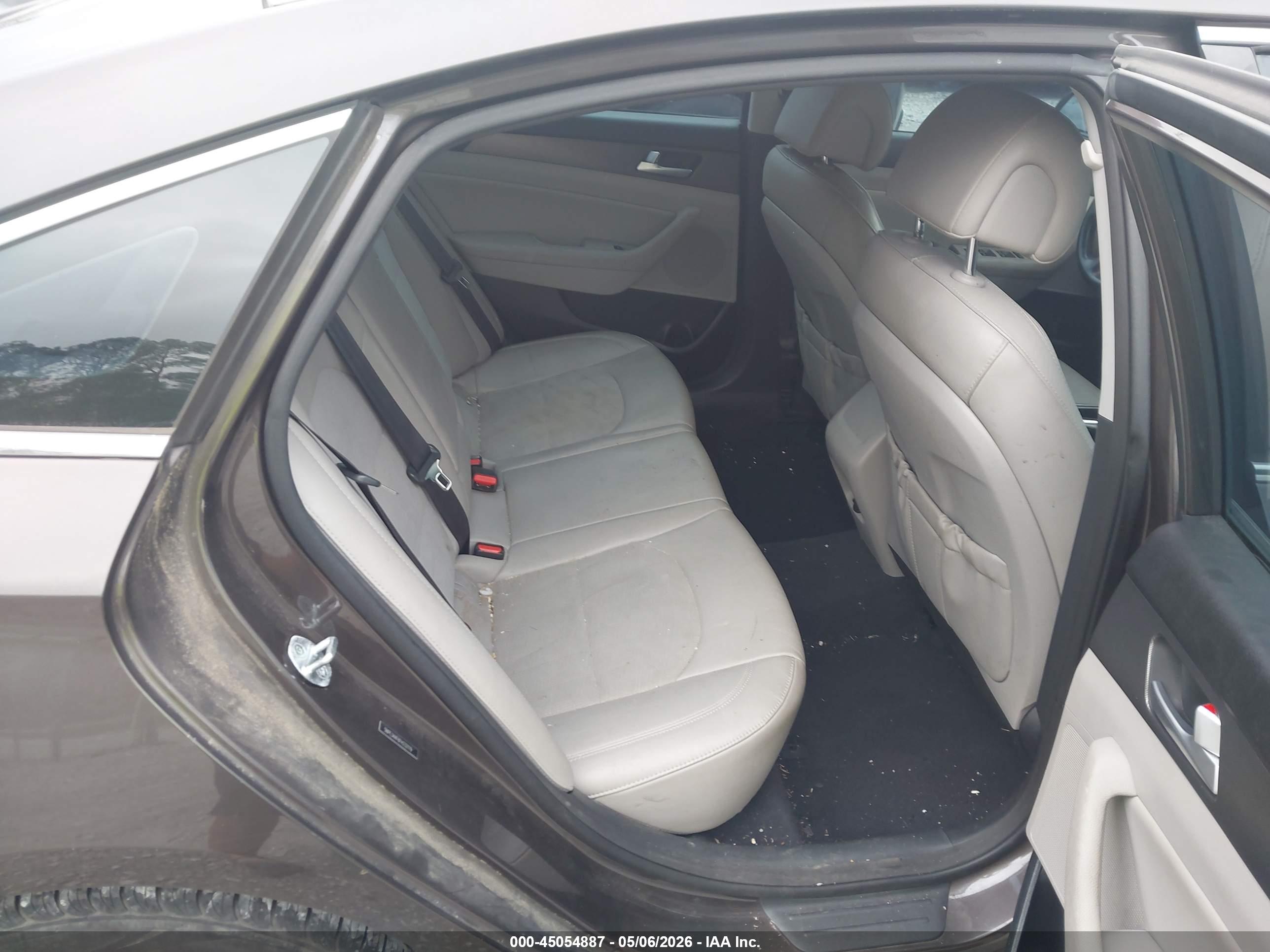 HYUNDAI SONATA image 8