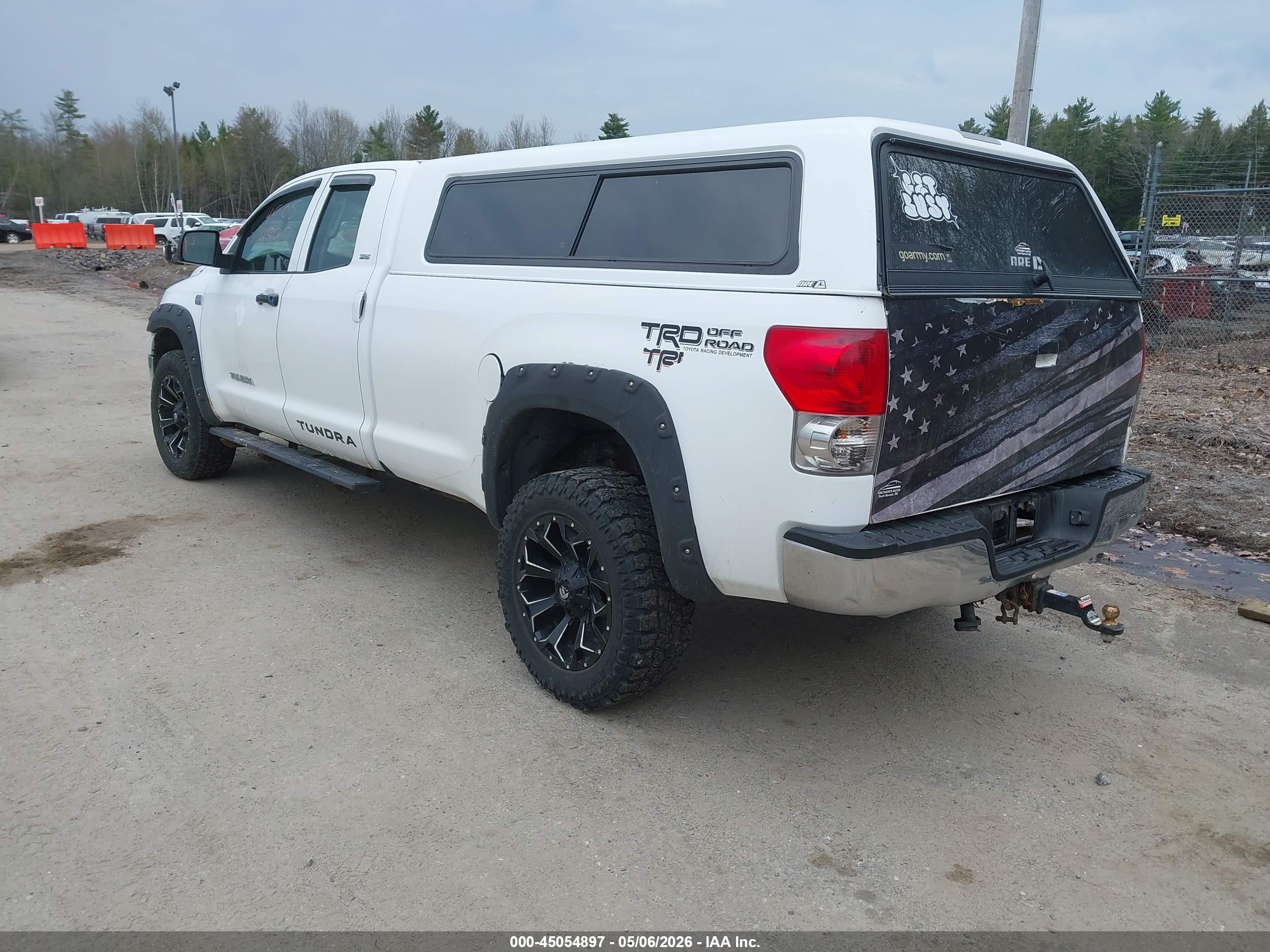 TOYOTA TUNDRA image 3