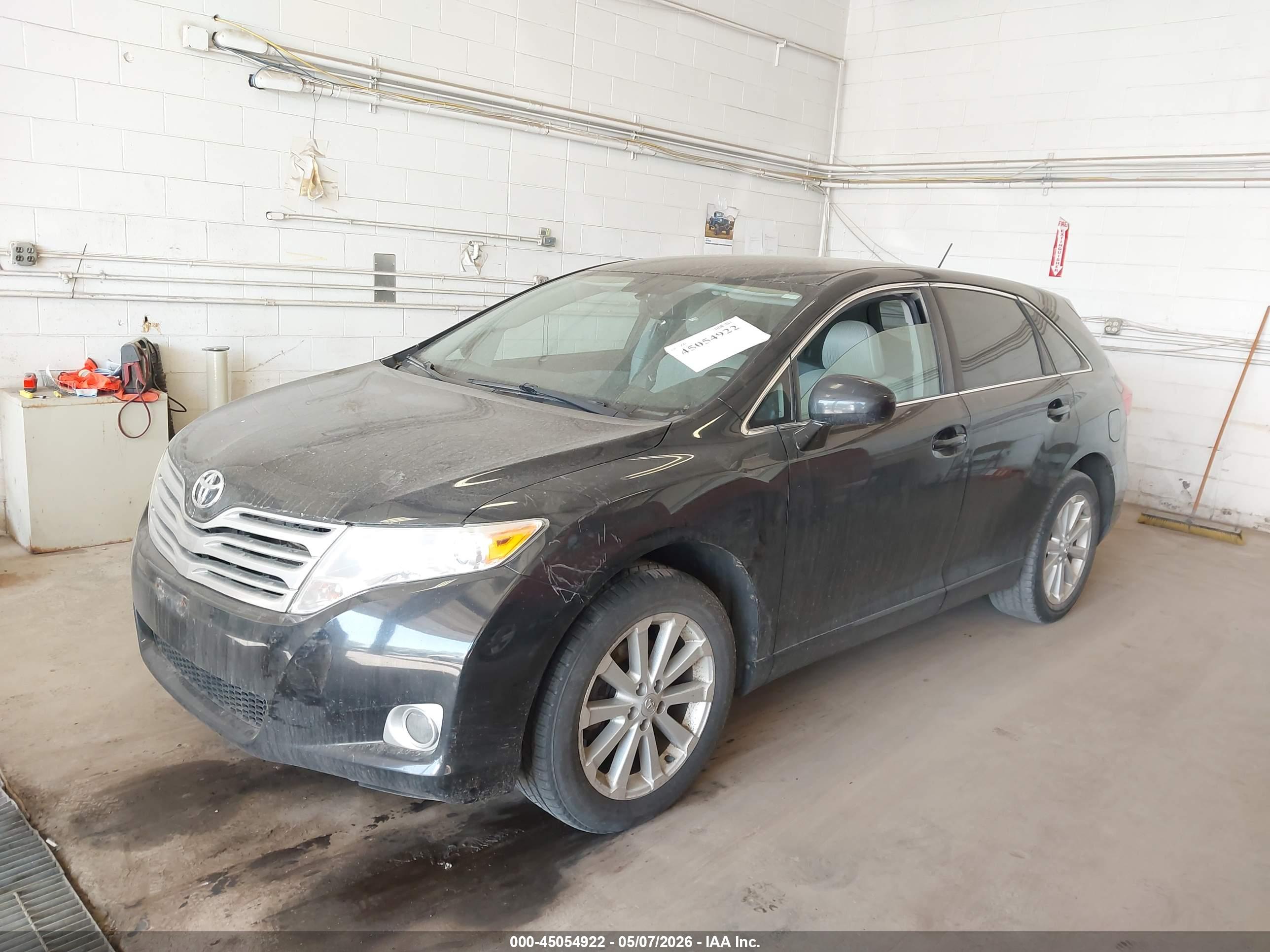 TOYOTA VENZA image 2