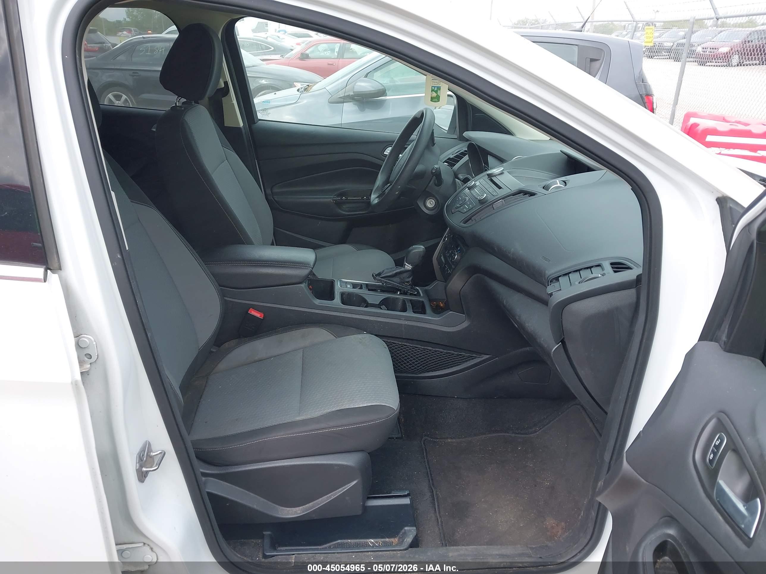 FORD ESCAPE image 5