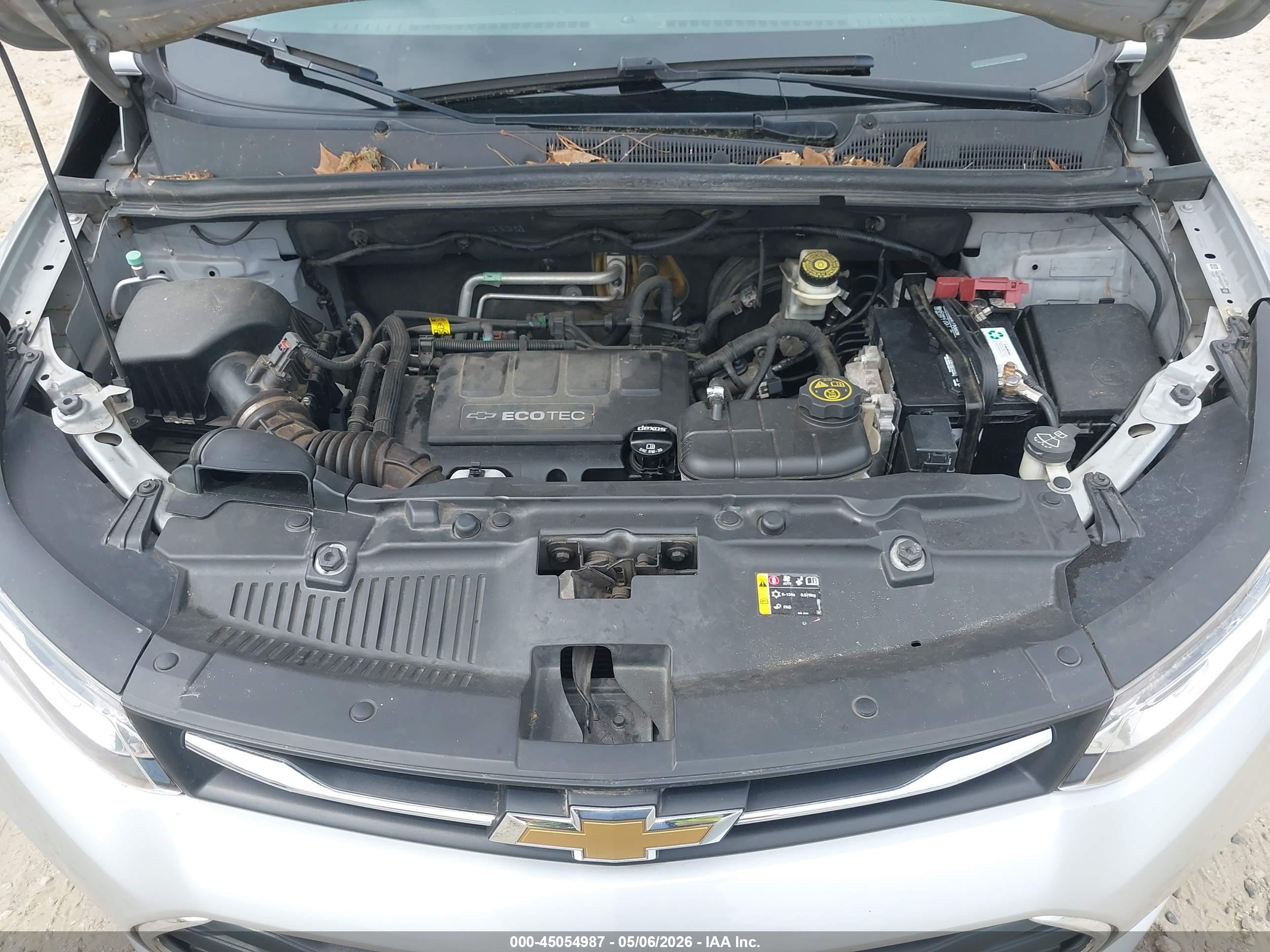 CHEVROLET TRAX image 10