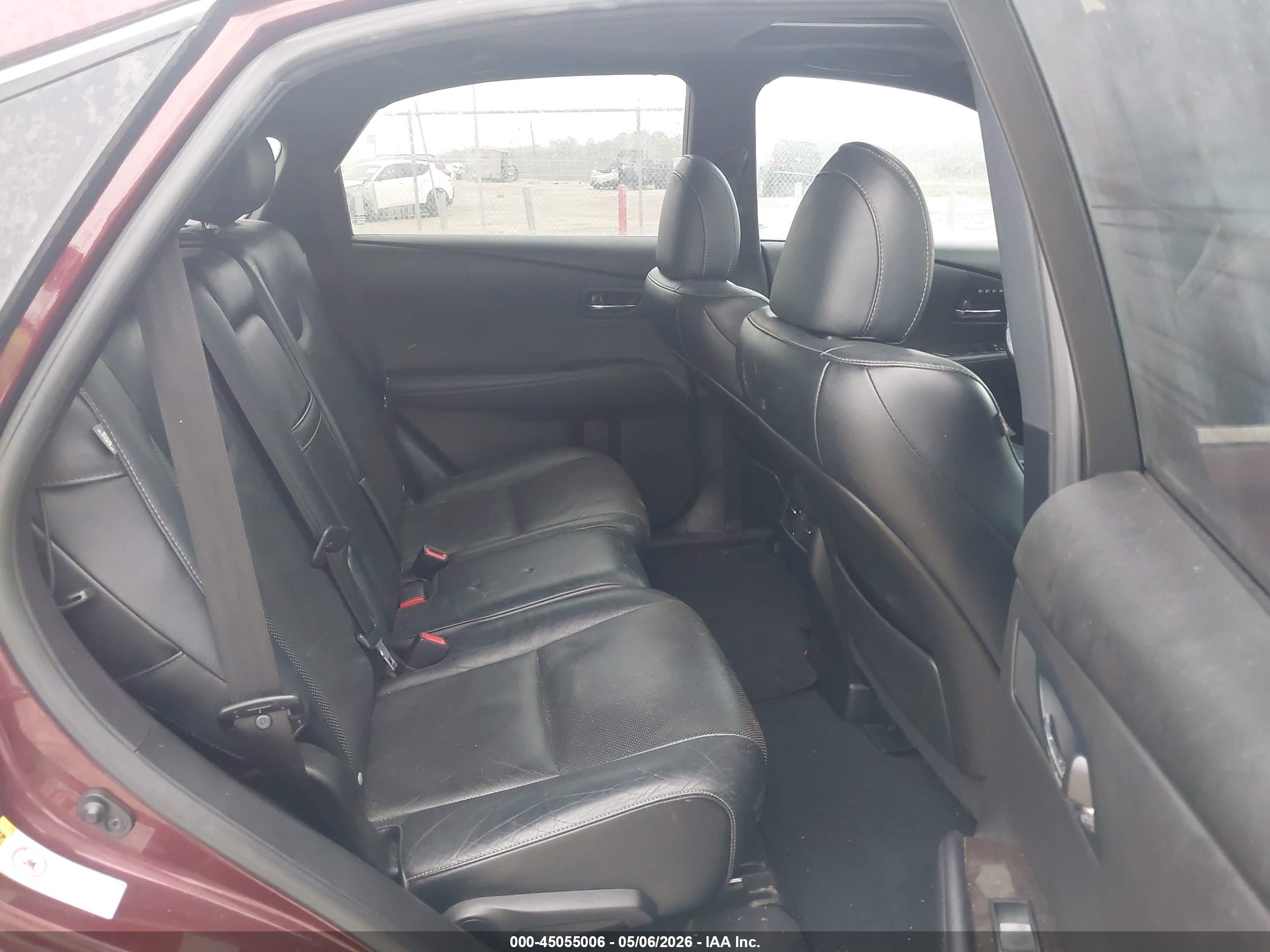 LEXUS RX image 8