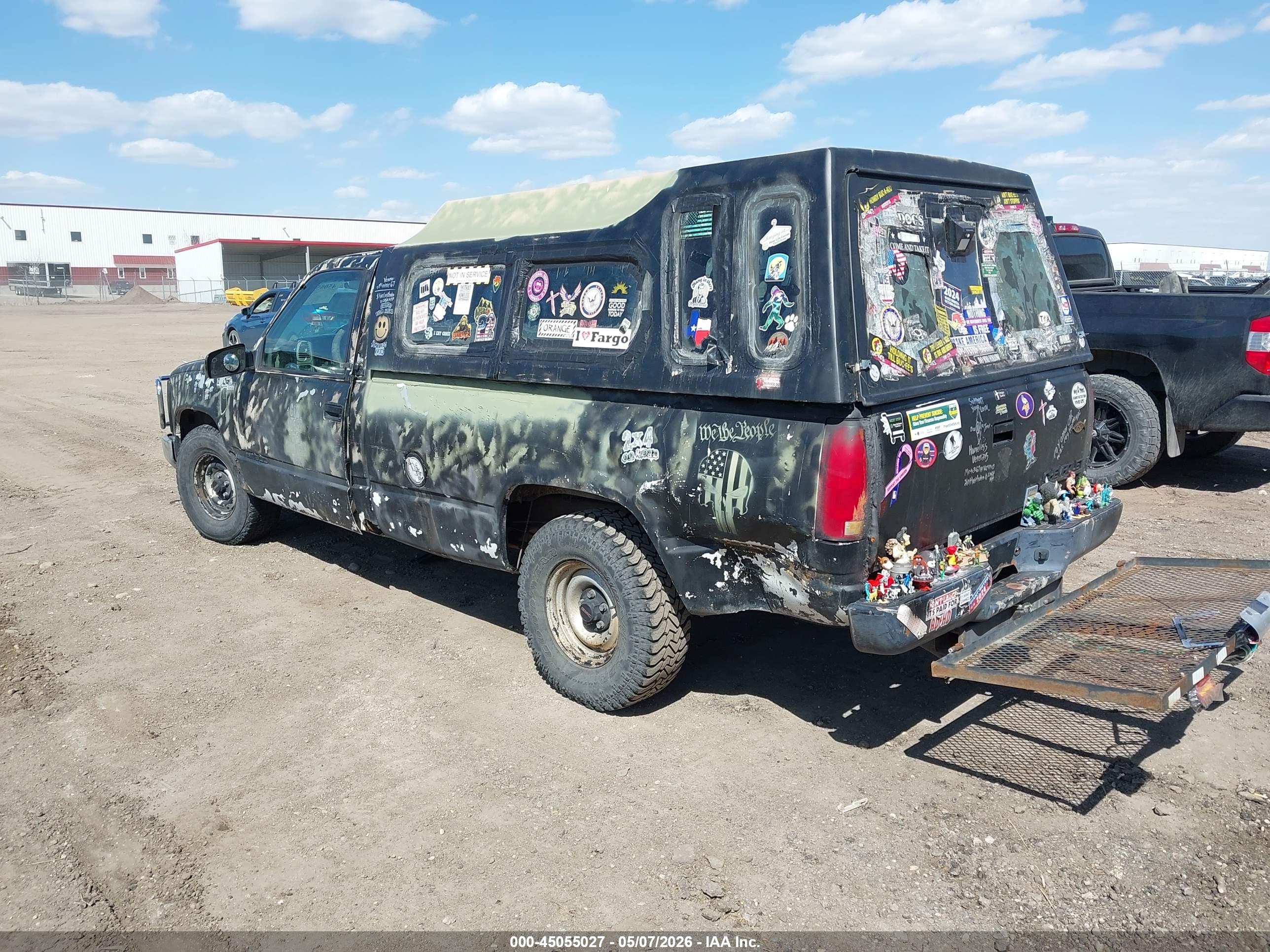 GMC SIERRA image 3