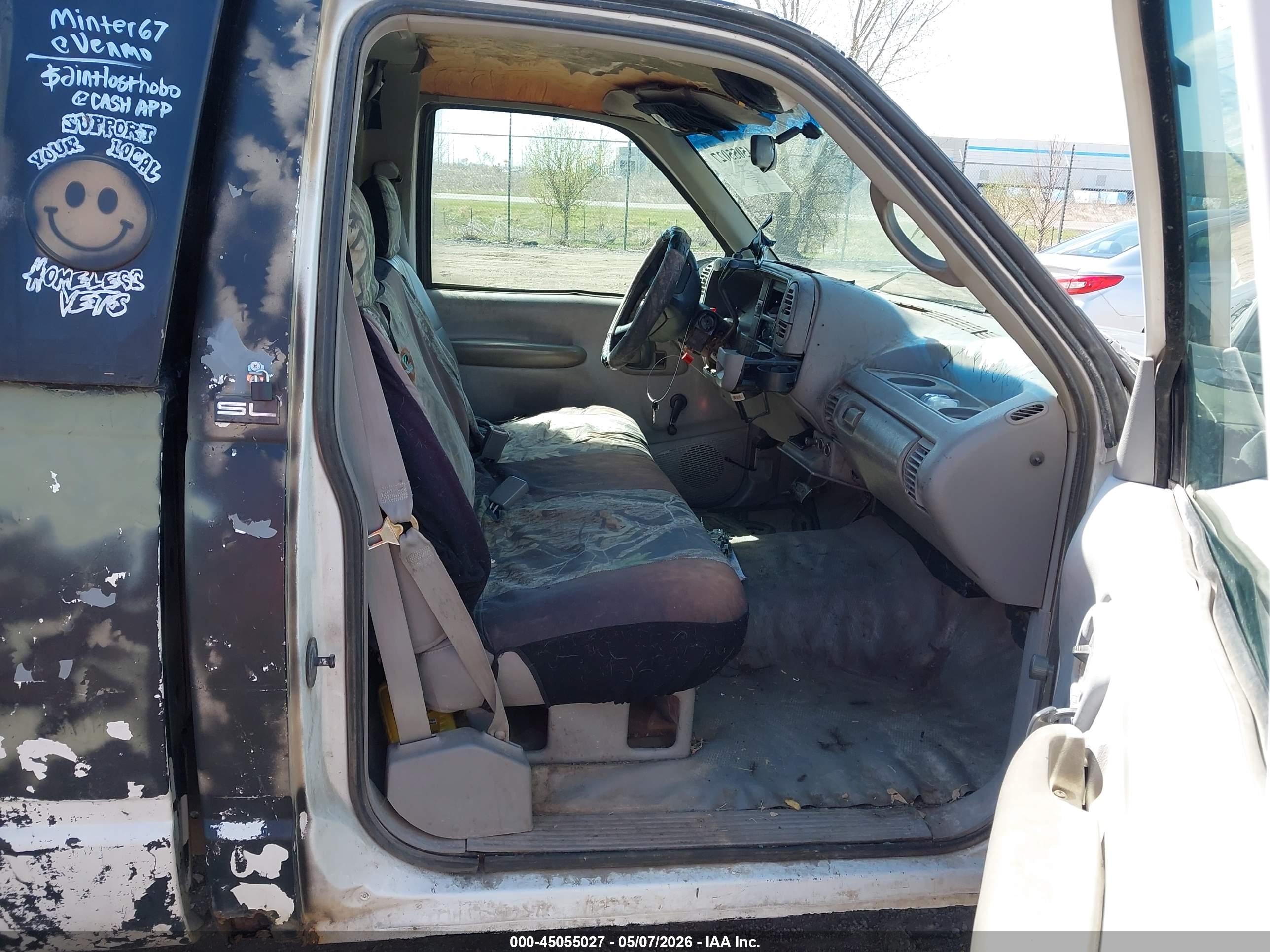 GMC SIERRA image 8