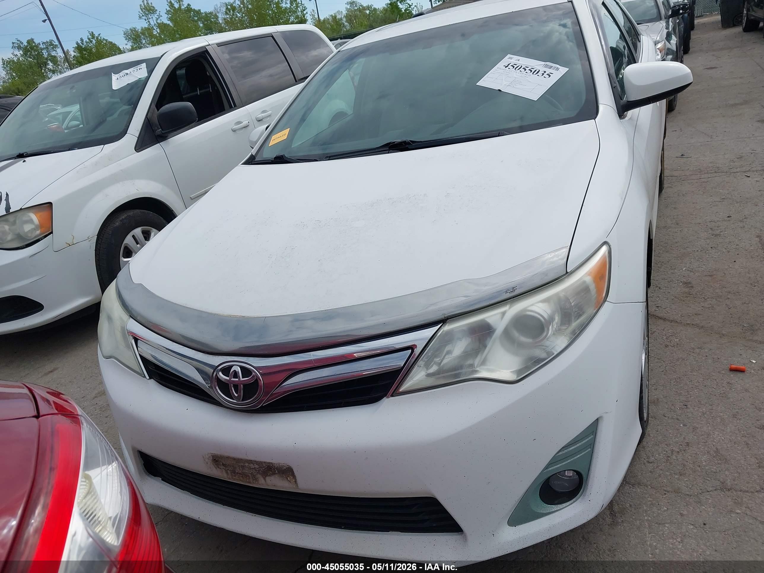 TOYOTA CAMRY image 6
