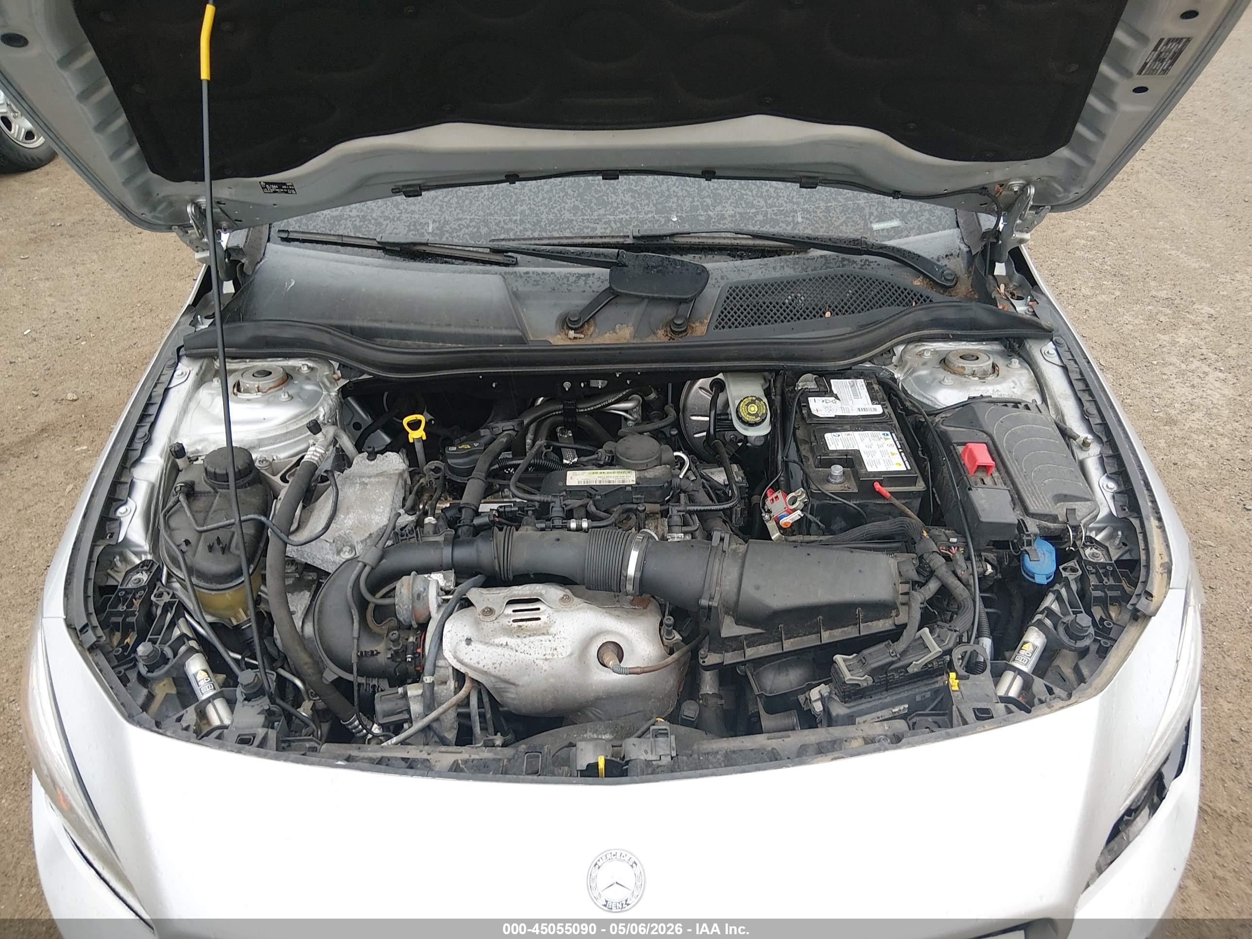 MERCEDES-BENZ CLA image 10