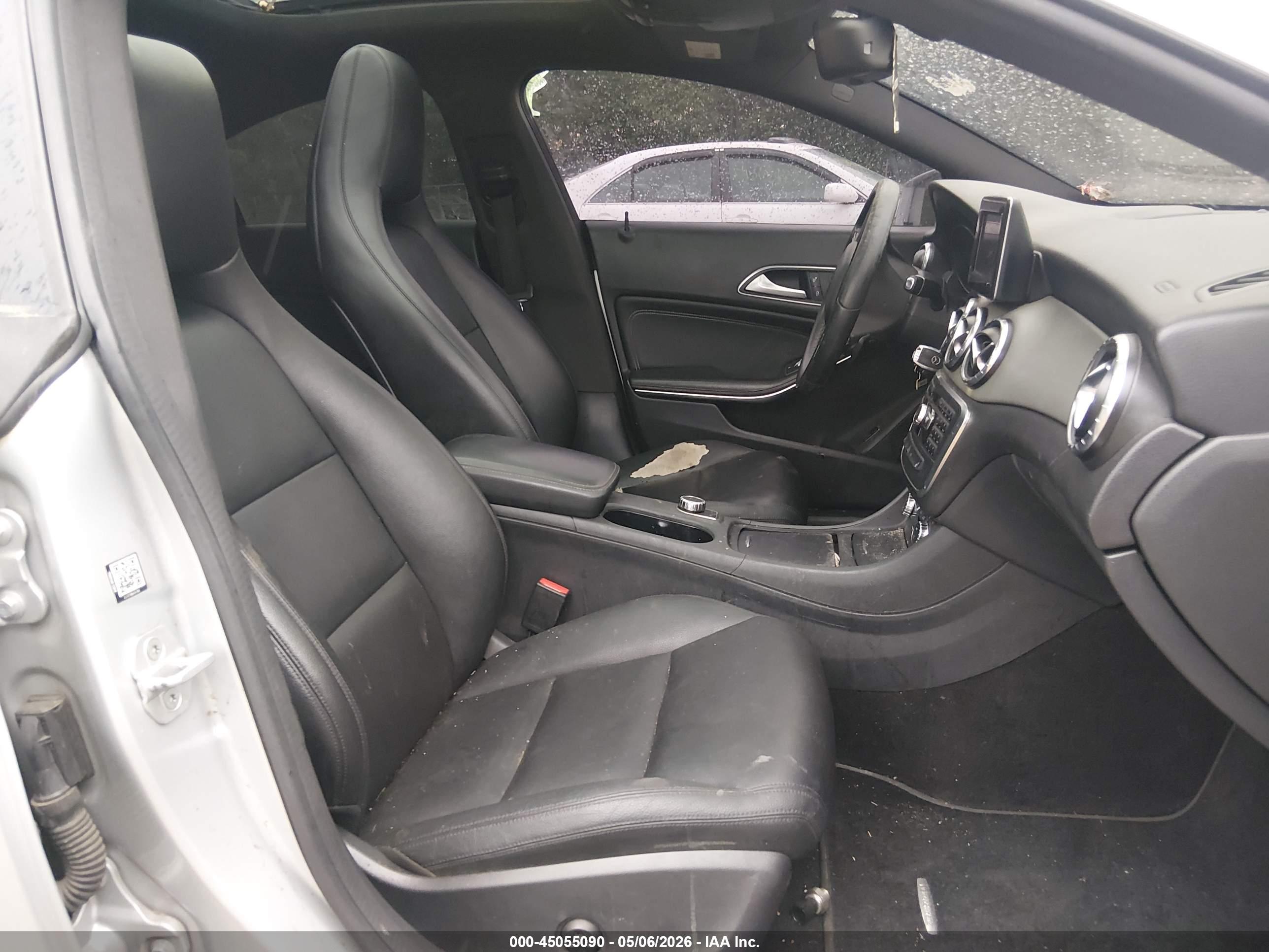 MERCEDES-BENZ CLA image 5