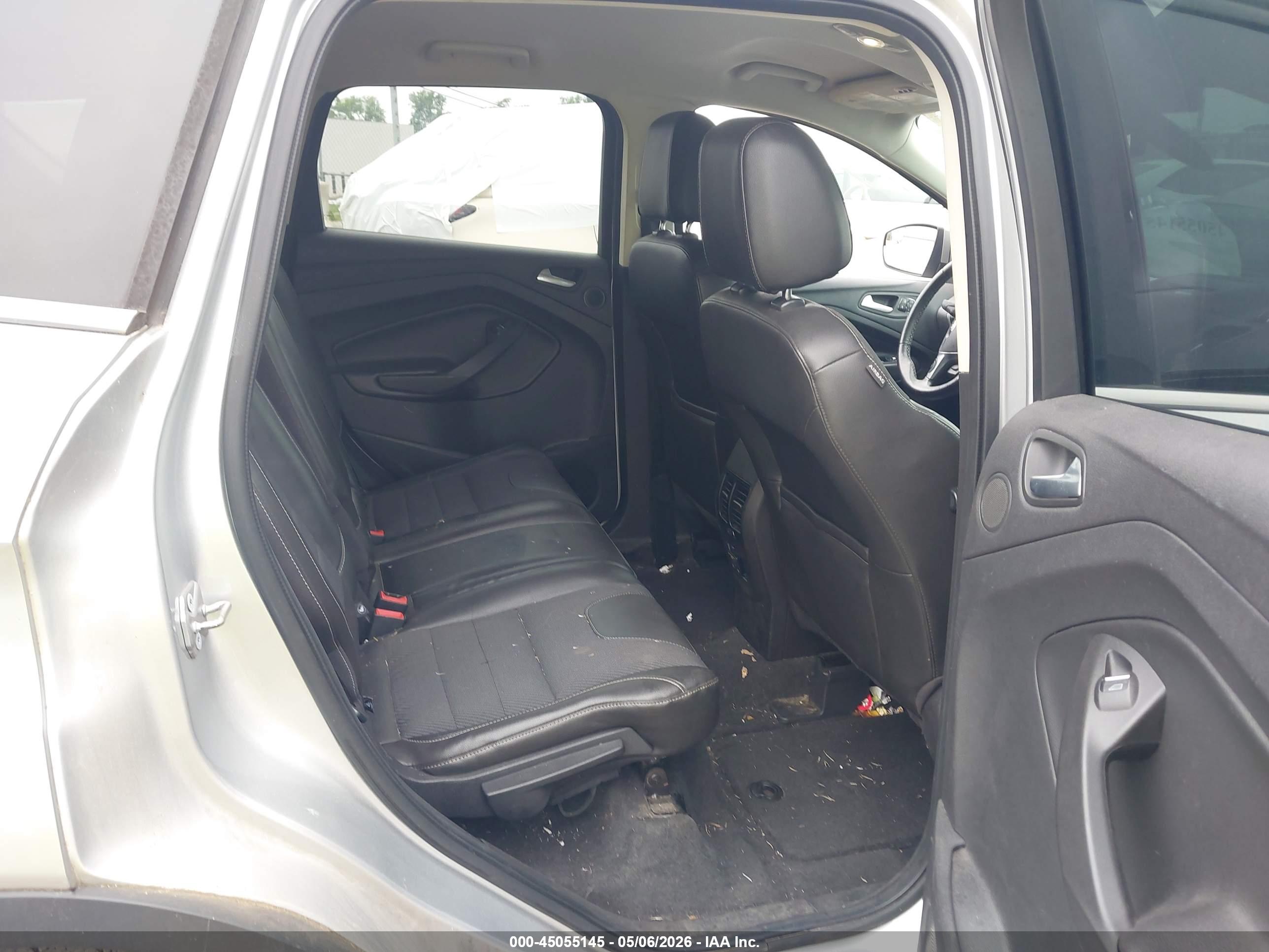 FORD ESCAPE image 8