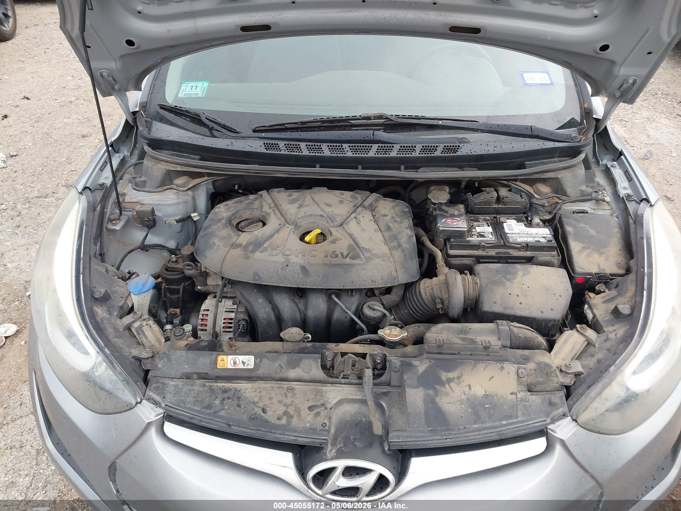 HYUNDAI ELANTRA image 10