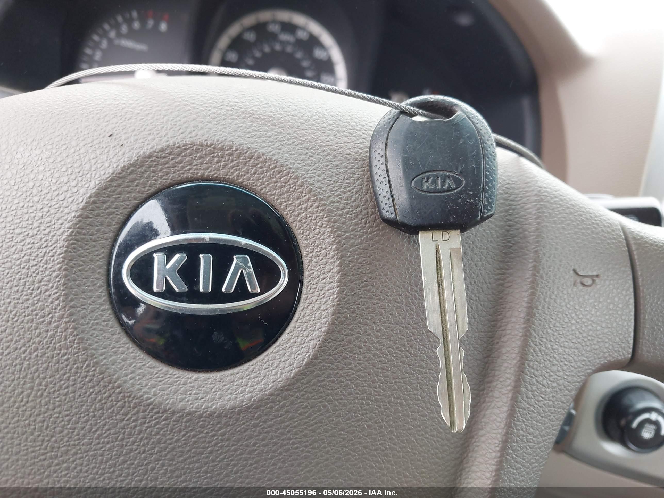 KIA SPORTAGE image 11