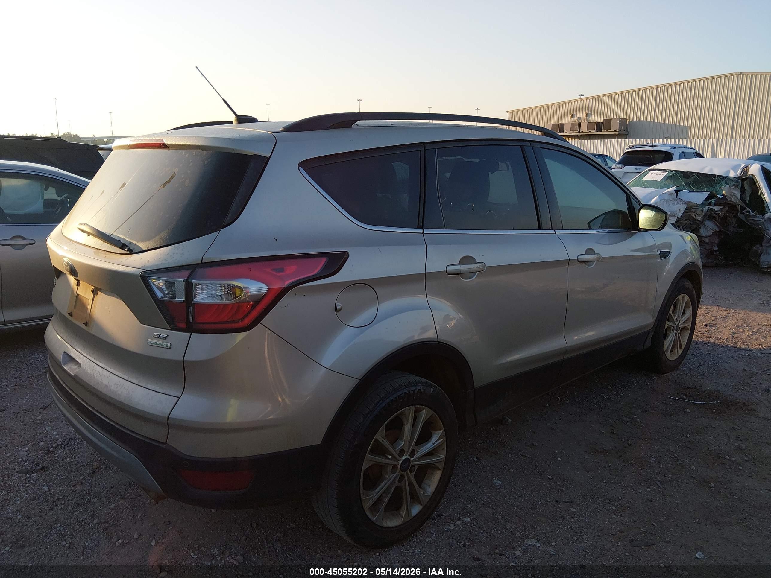 FORD ESCAPE image 4
