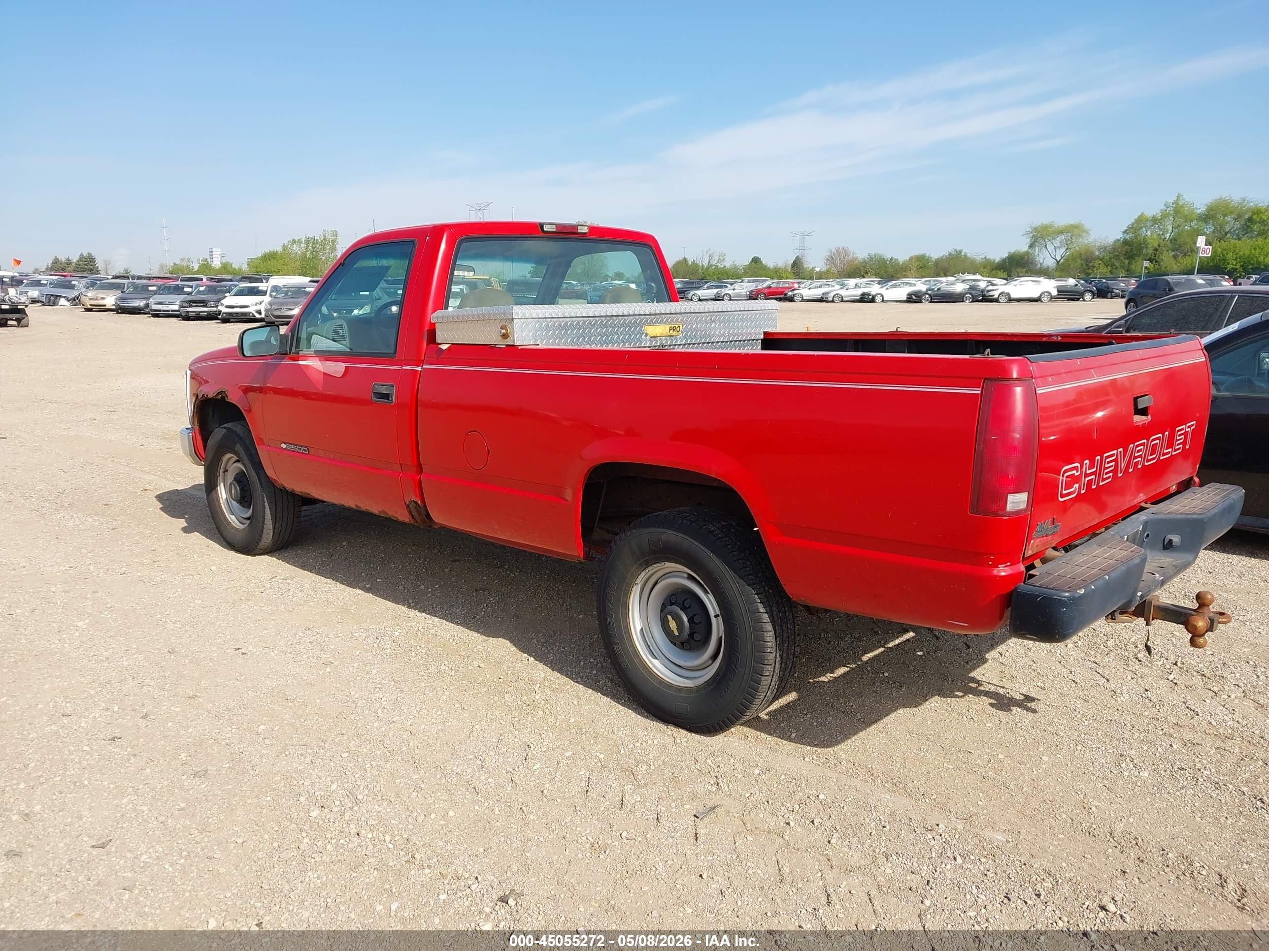 CHEVROLET C2500 image 3
