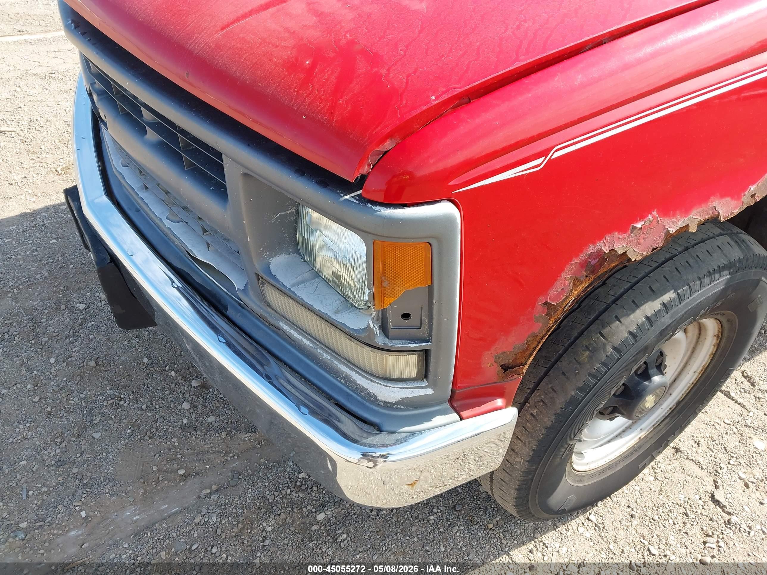 CHEVROLET C2500 image 6