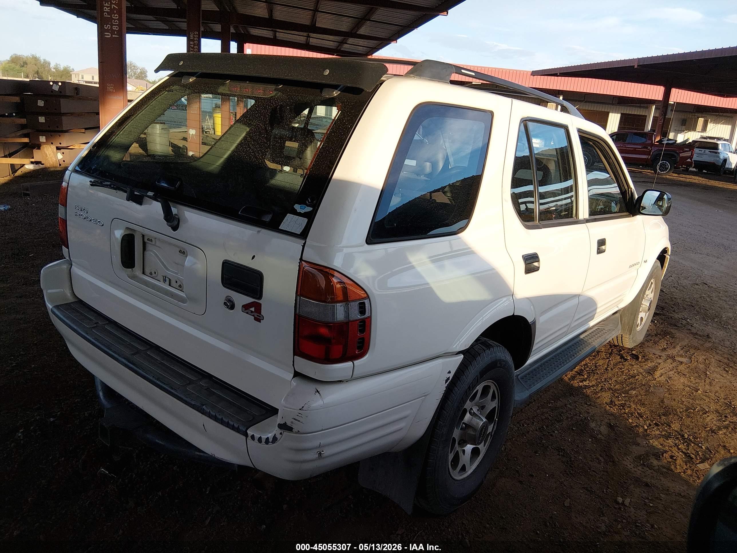 ISUZU RODEO image 4