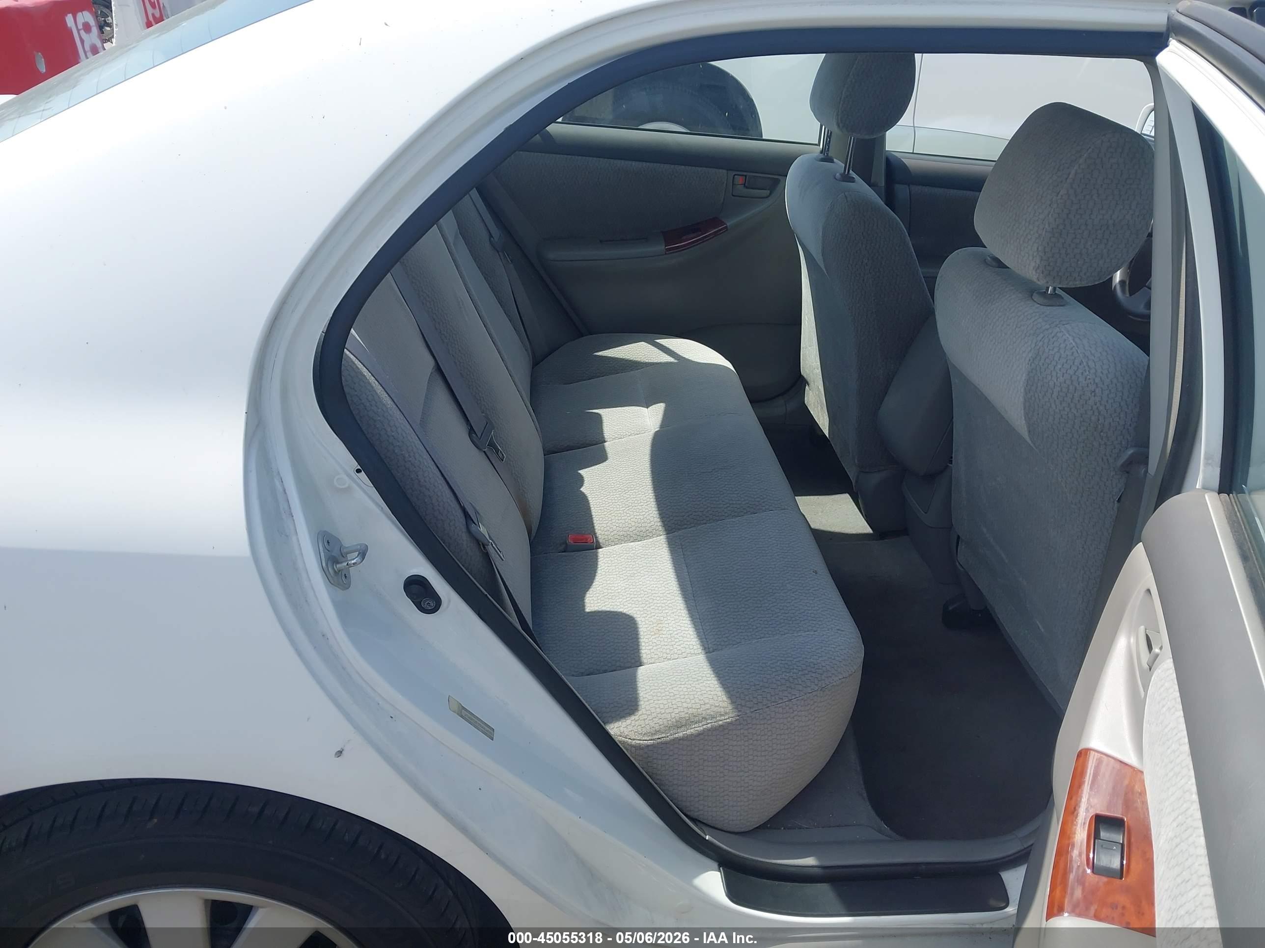 TOYOTA COROLLA image 8