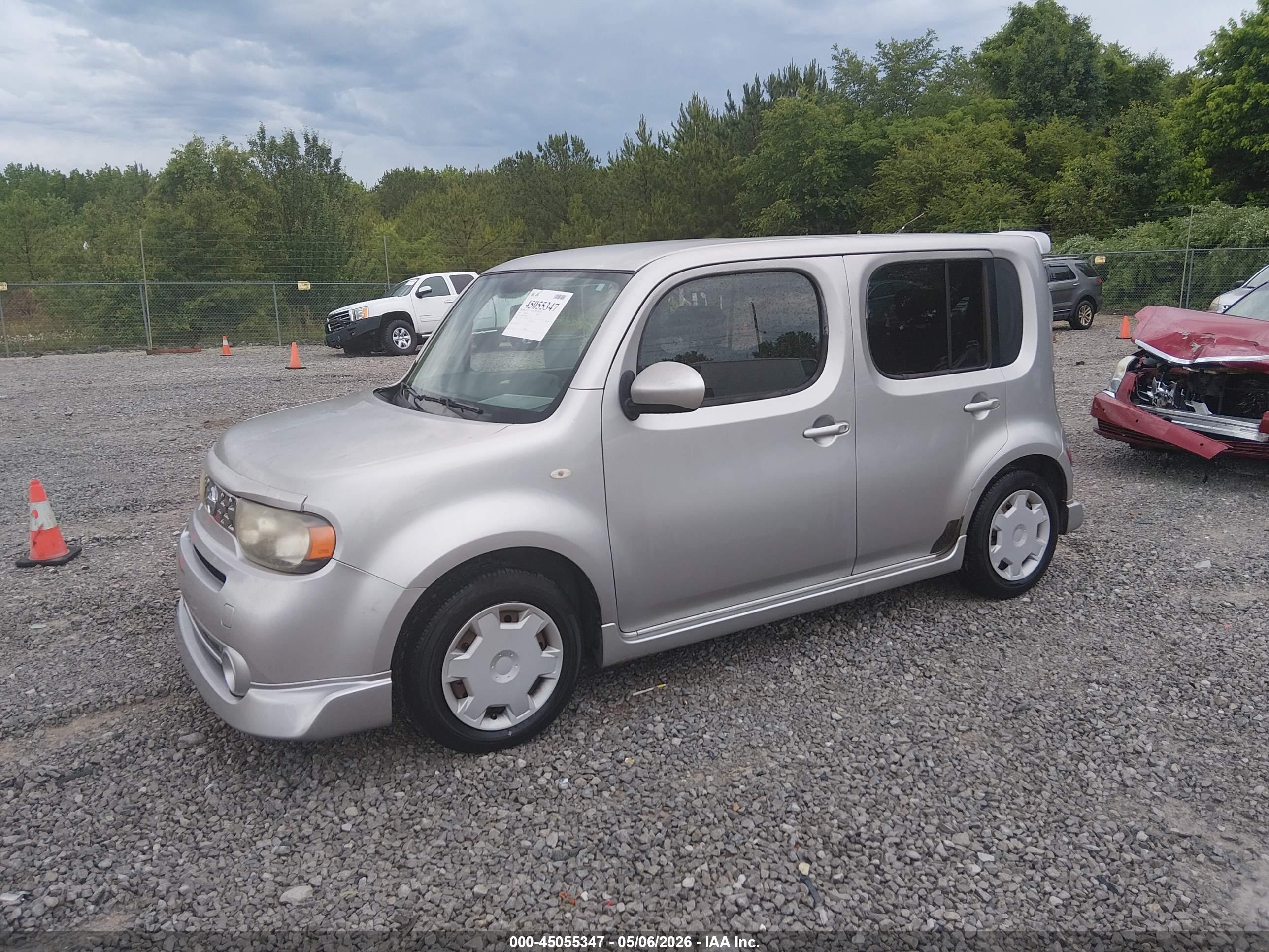 NISSAN CUBE image 2