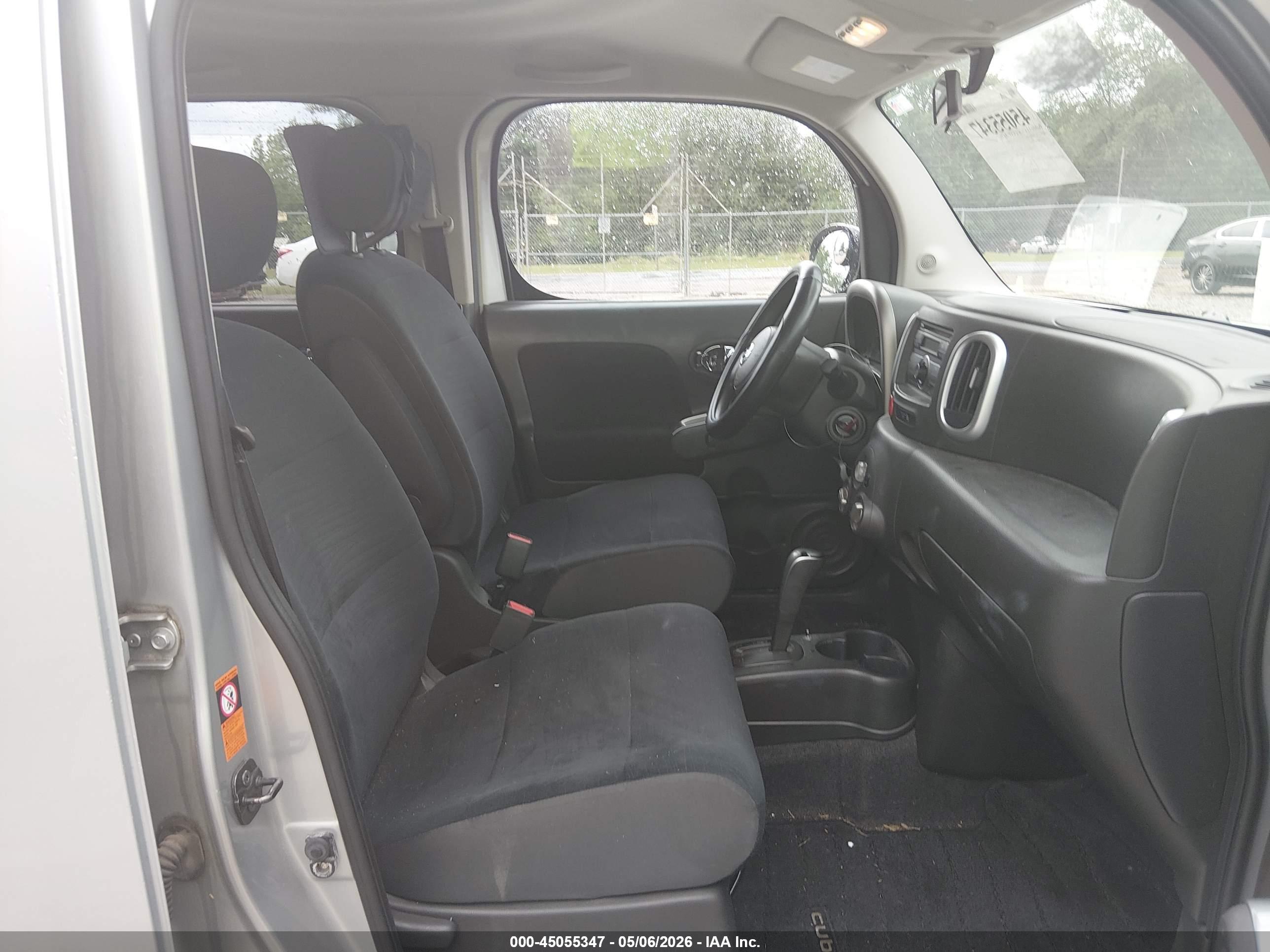 NISSAN CUBE image 5