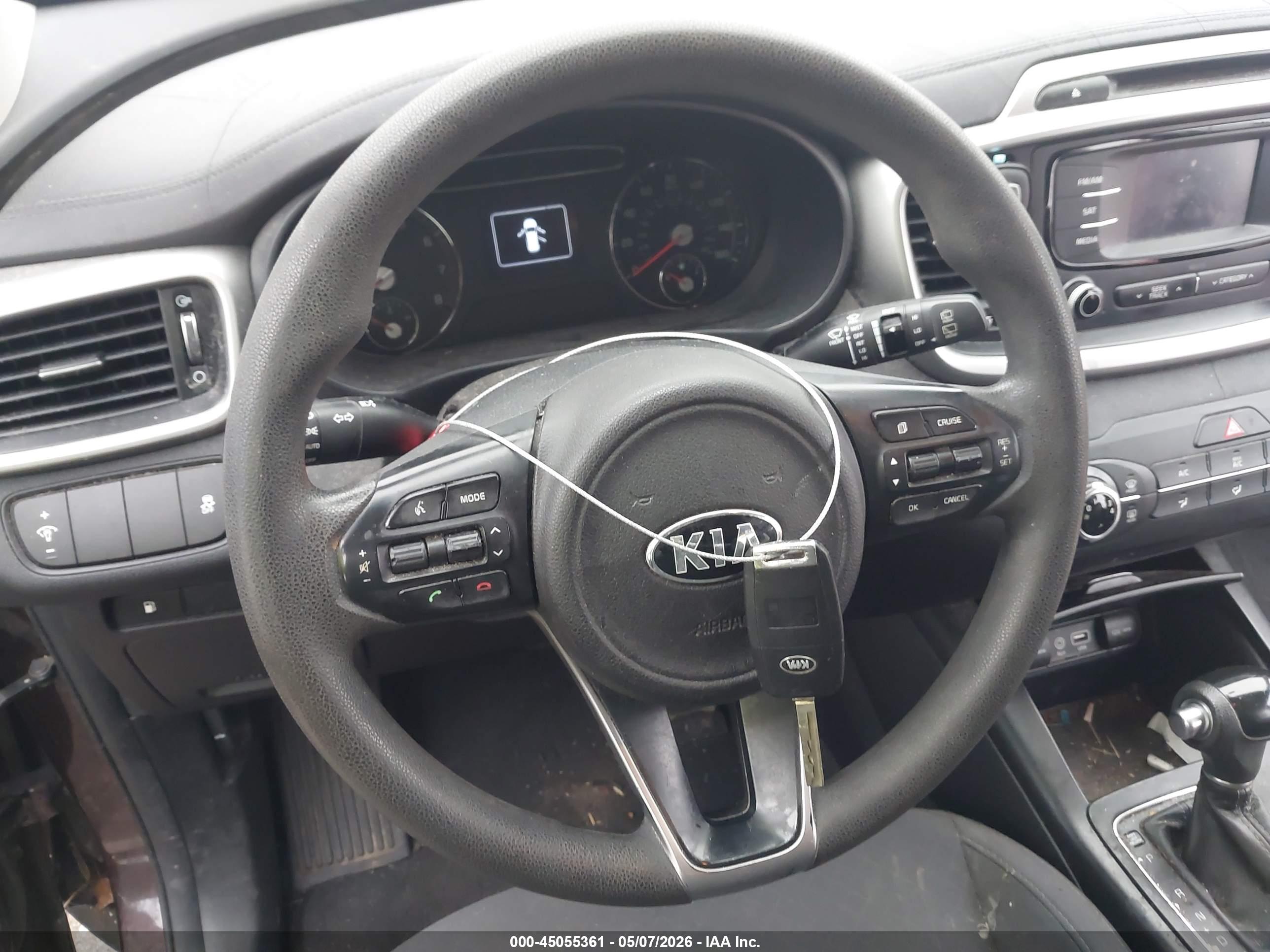 KIA SORENTO image 11