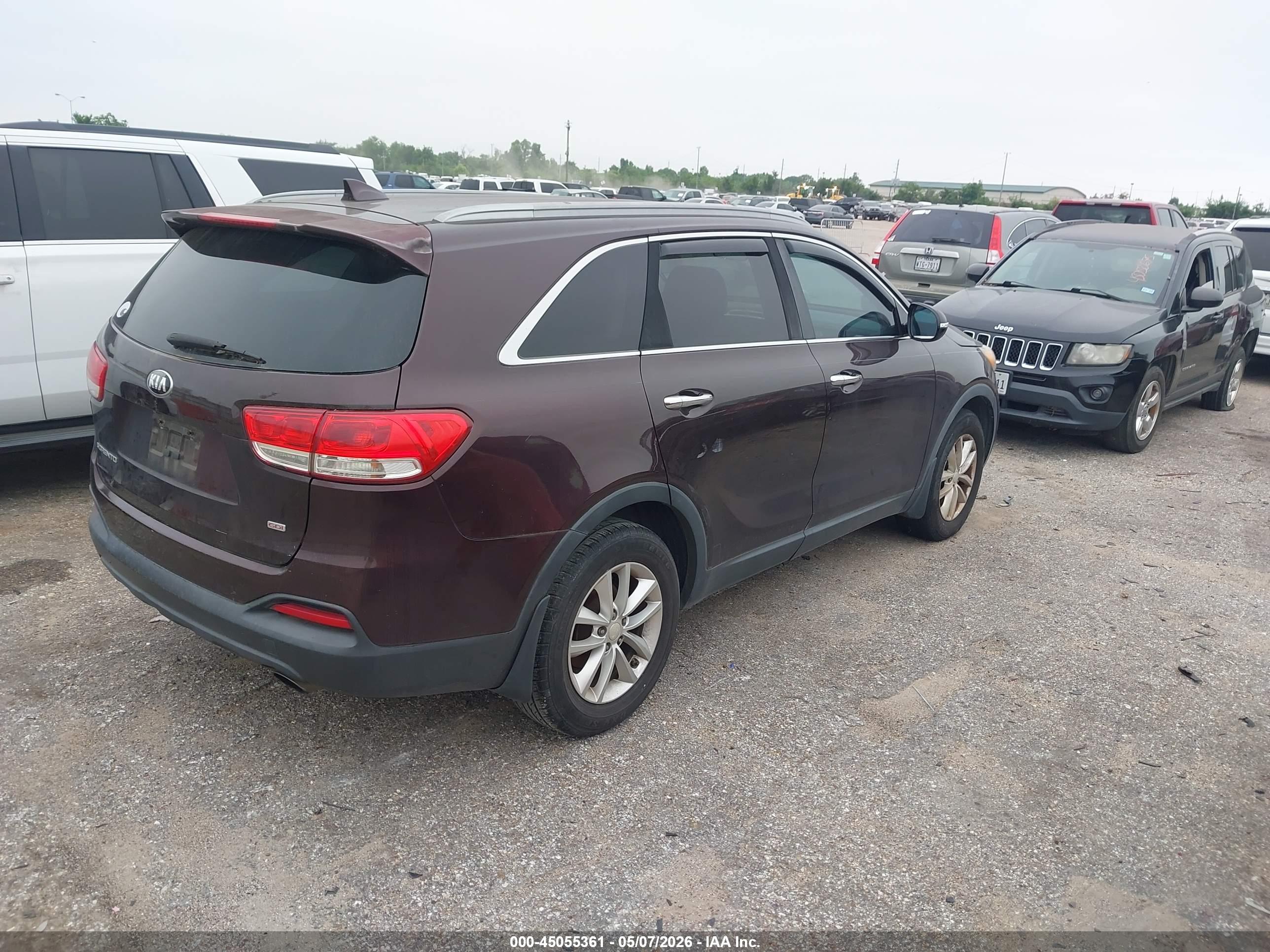 KIA SORENTO image 4