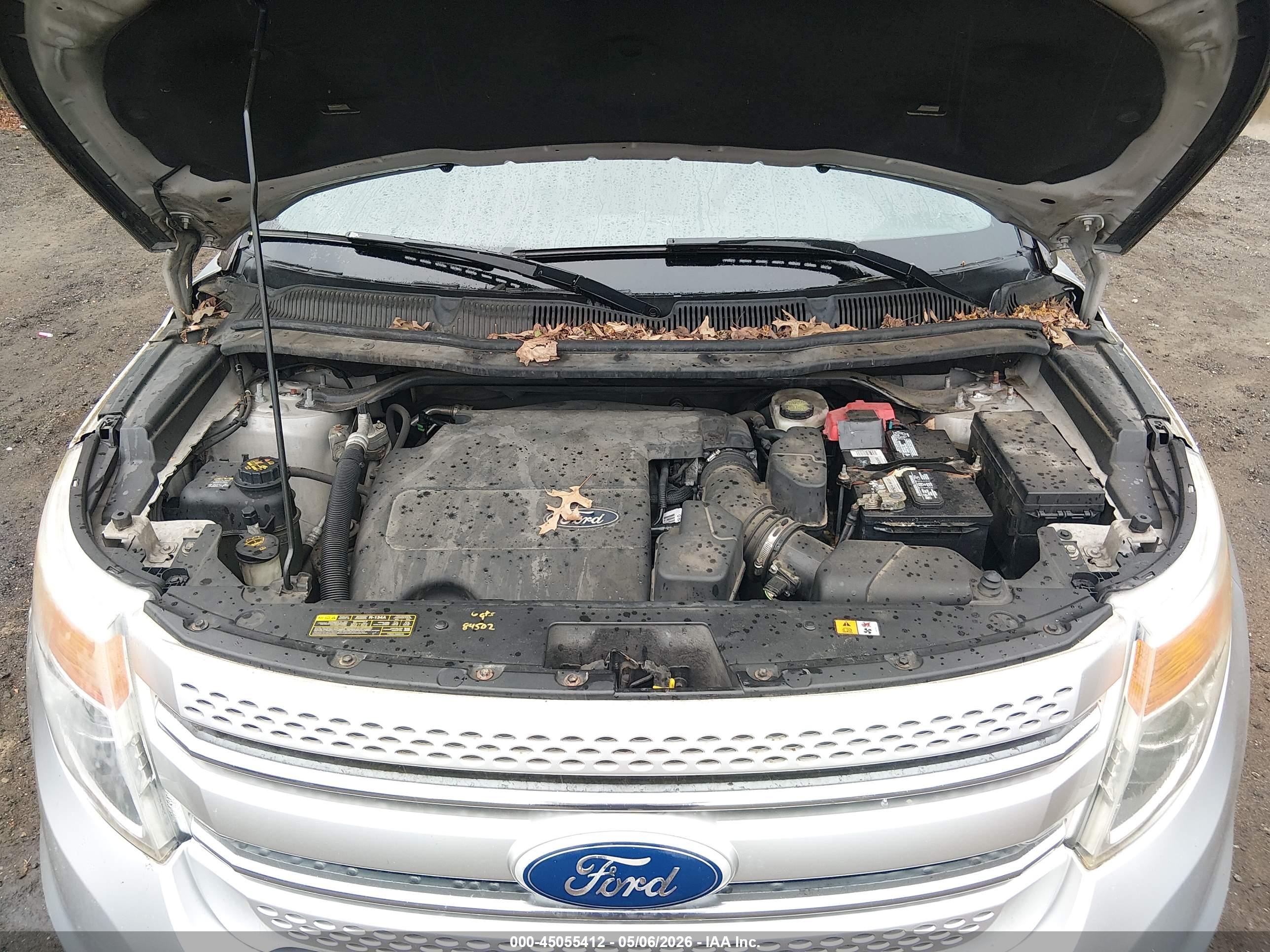 FORD EXPLORER image 10